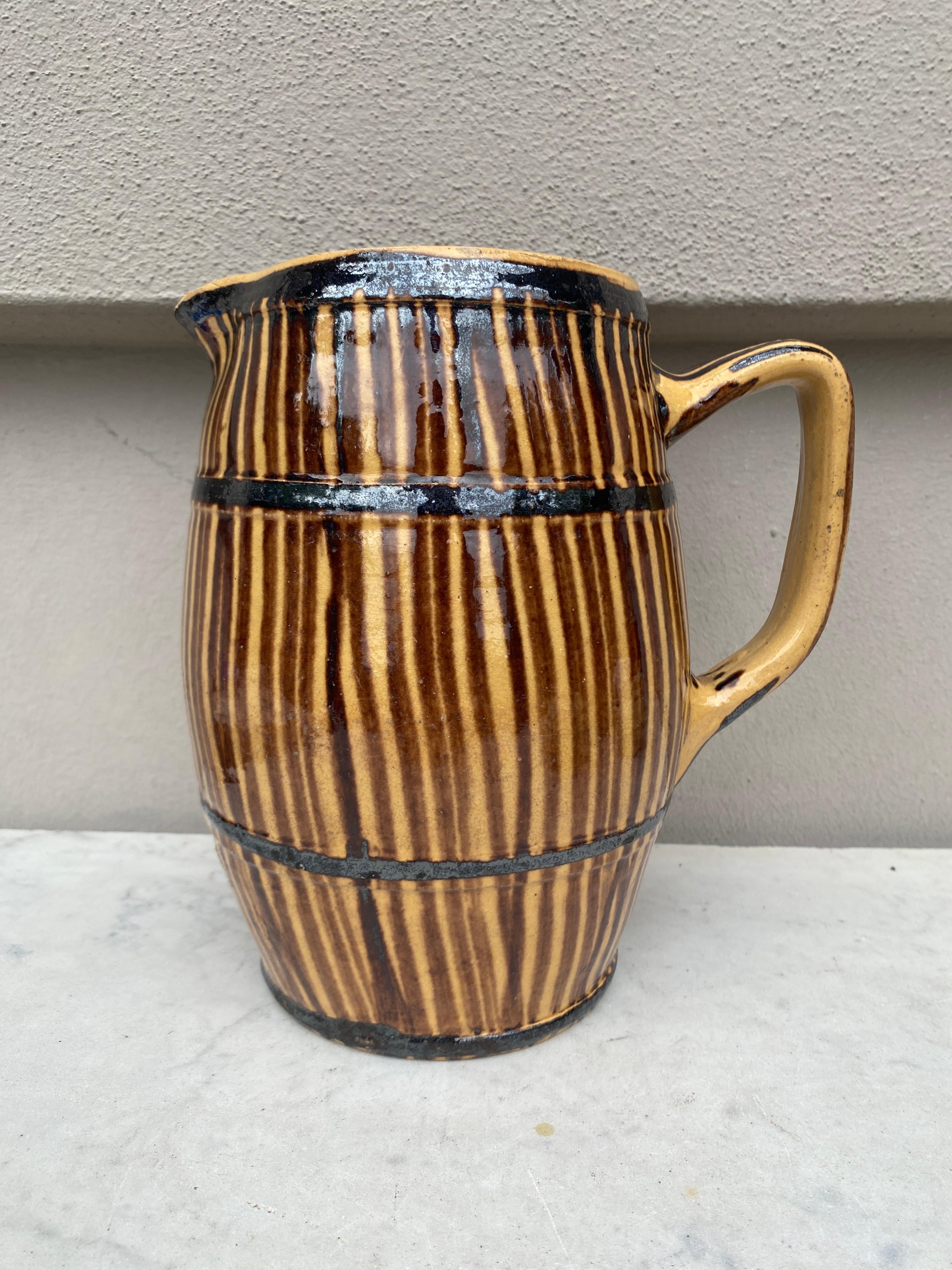 Französischer Keramikkrug Savoie, um 1890 (Töpferwaren) im Angebot