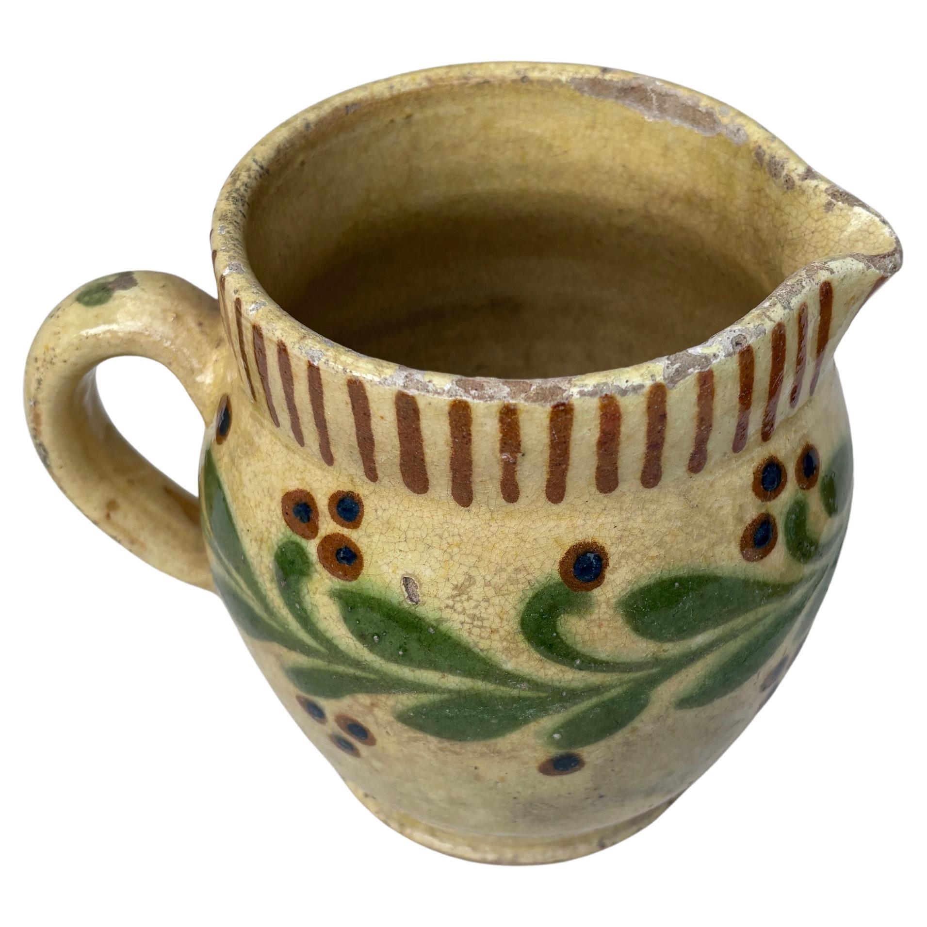 Jarra de Cerámica Francesa Savoie Con Hojas , Circa 1890.