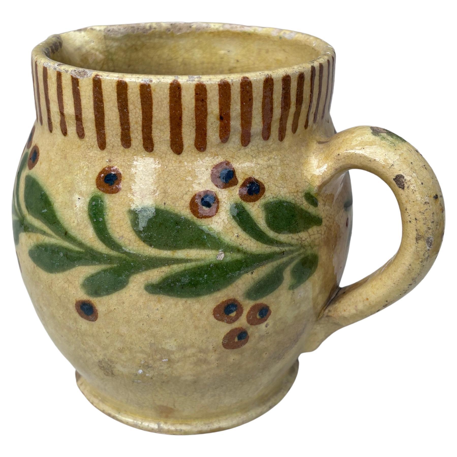 Jarra De Cerámica Francesa Savoie Con Hojas , Circa 1890 Francés en venta