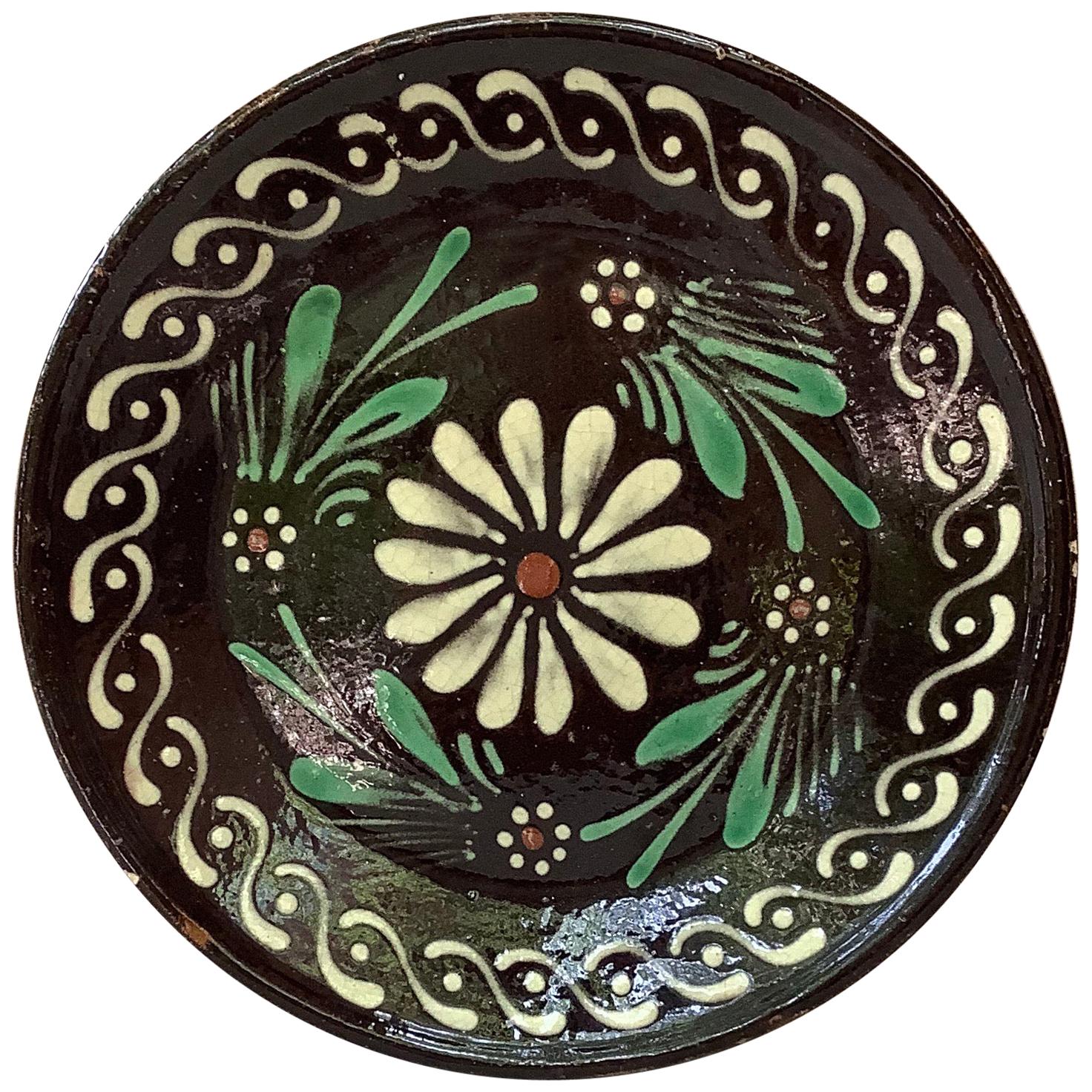 Geblümter Teller aus Savoie-Keramik, Frankreich