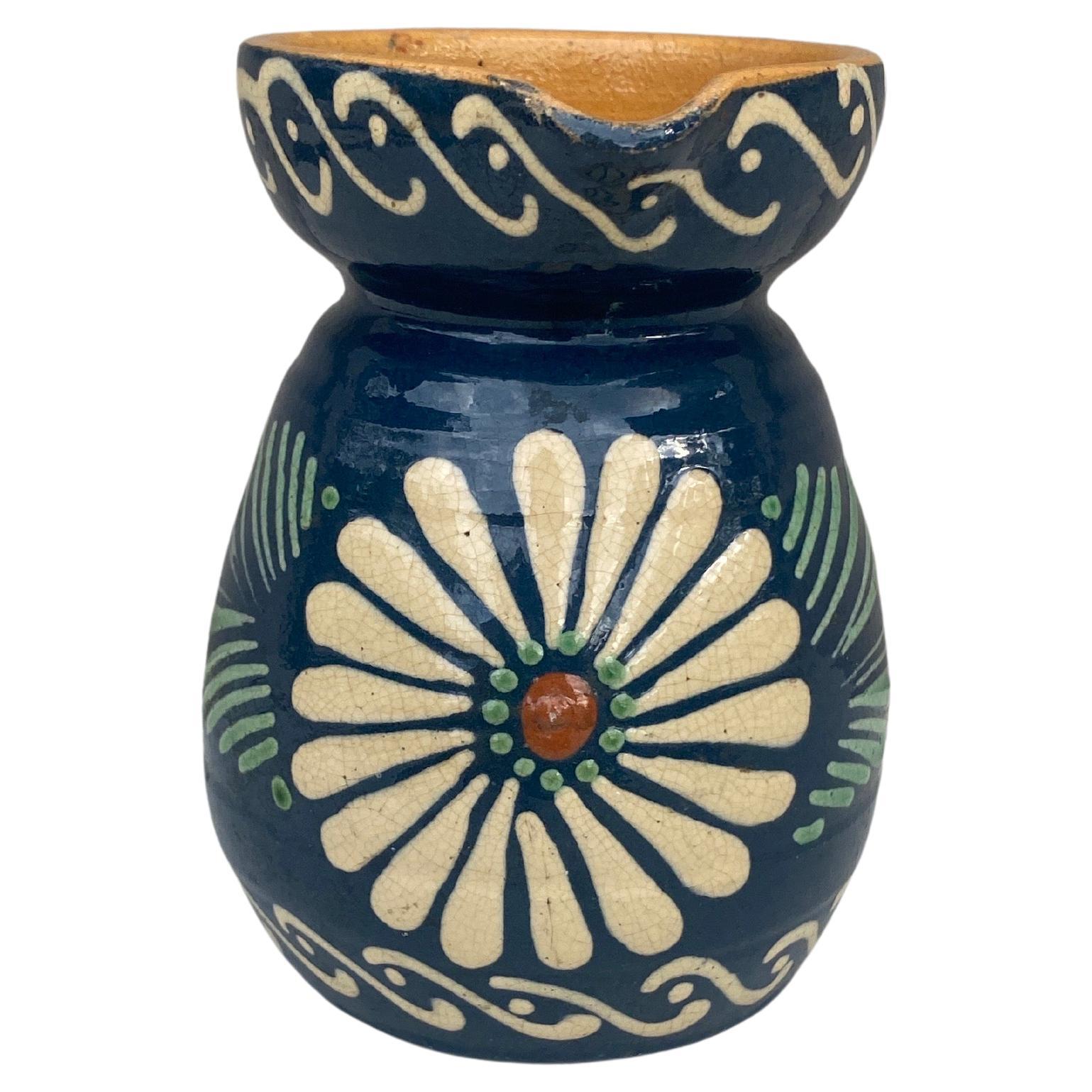 Jarra de Cerámica Francesa Flores Blancas Savoie Circa 1890