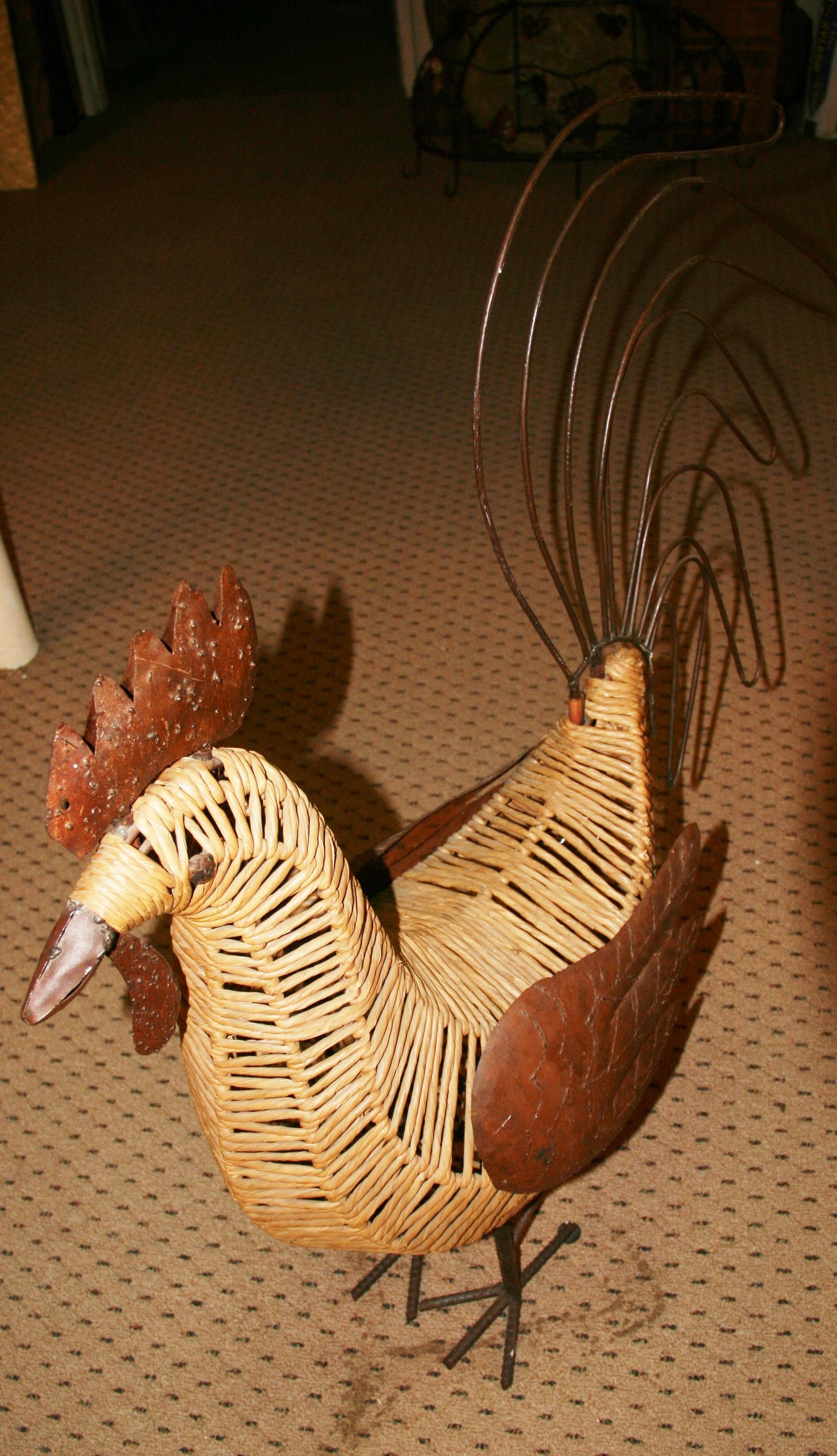 Außergewöhnliche Hahn-Volkskunst-Skulptur, Volkskunst-Gefäß in Form eines Hahns im Angebot 8