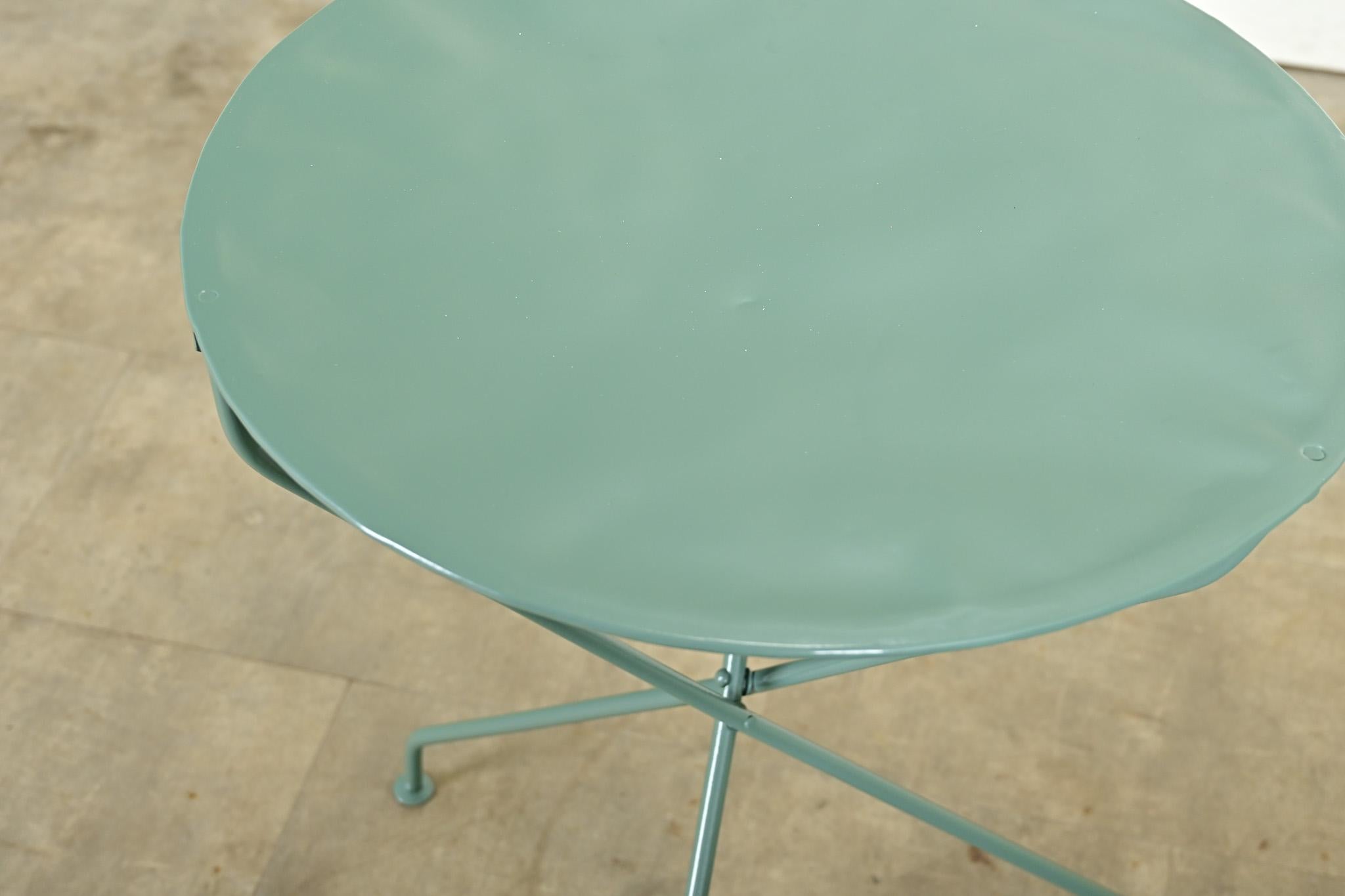 French Powdercoated Bistro Table 2