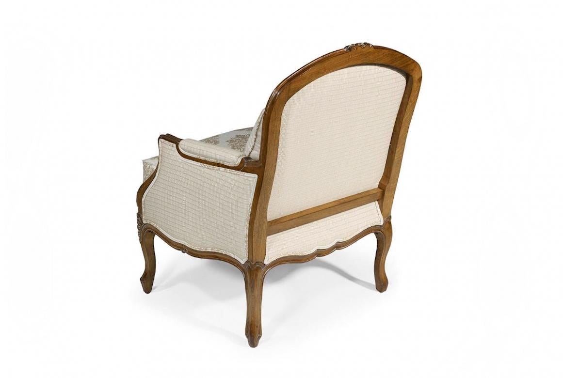 French Presidente Louis XV Bergère Armchair, 20th Century In Excellent Condition For Sale In London, GB