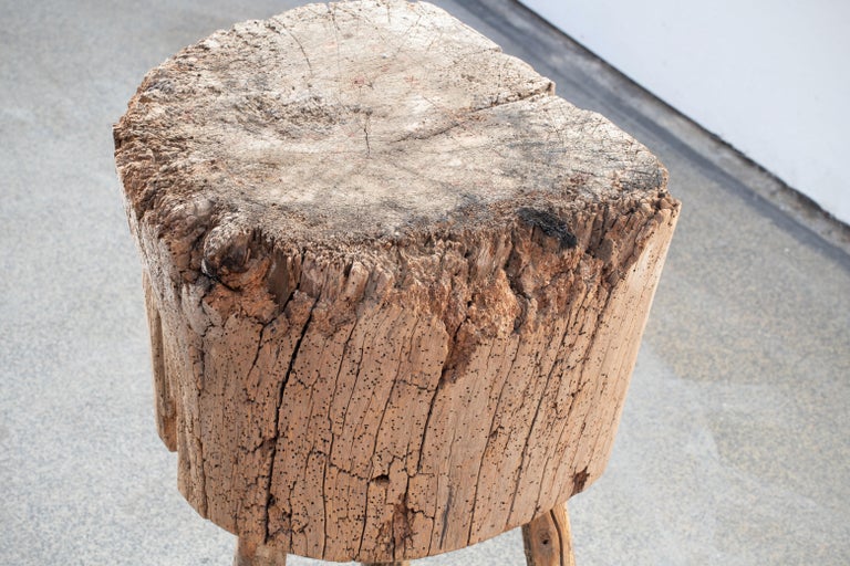 French 19th Century Weathered Oak Butcher's Block For Sale 1