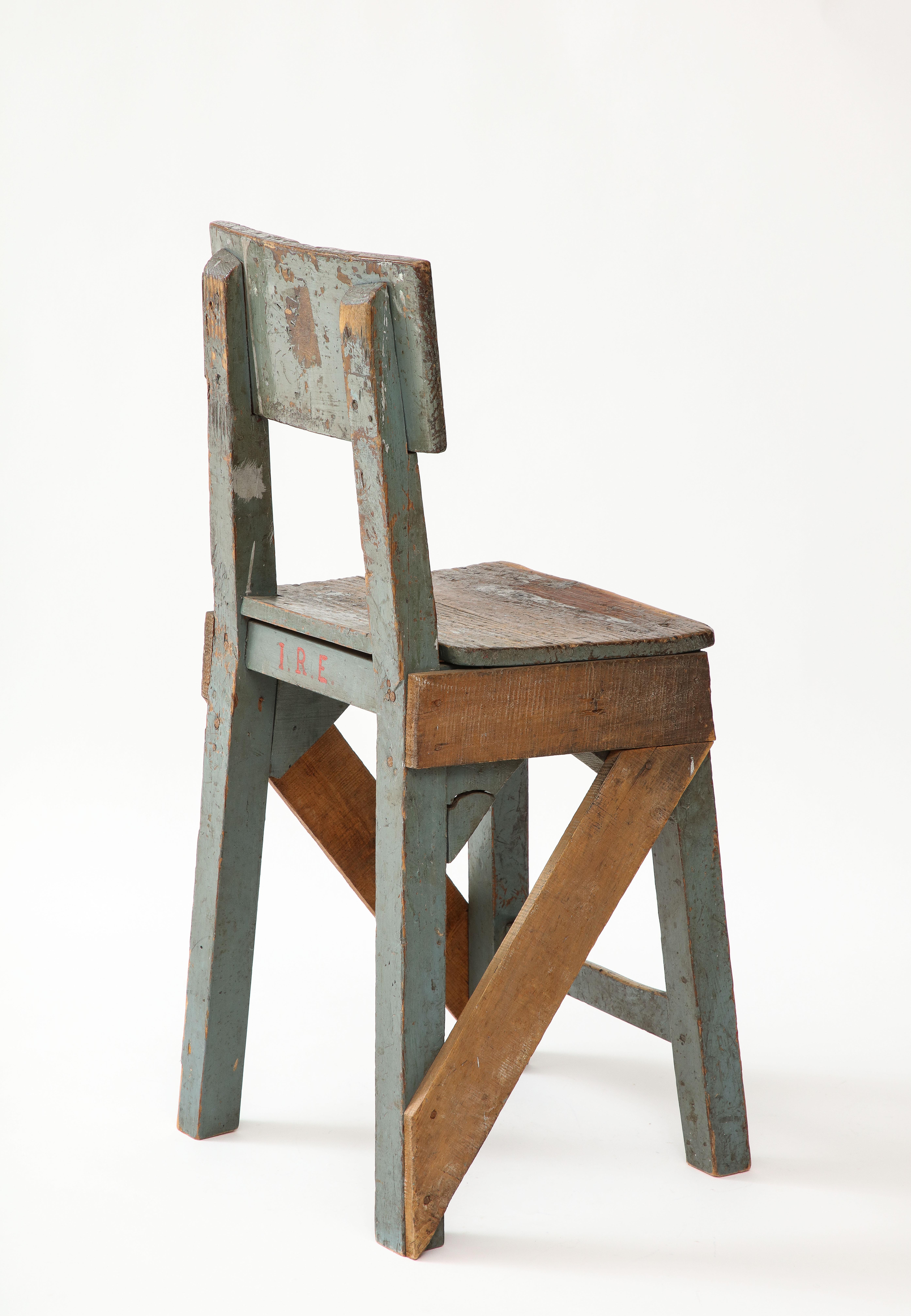Chaise d'artiste primitive française, c. 1950 en vente 2