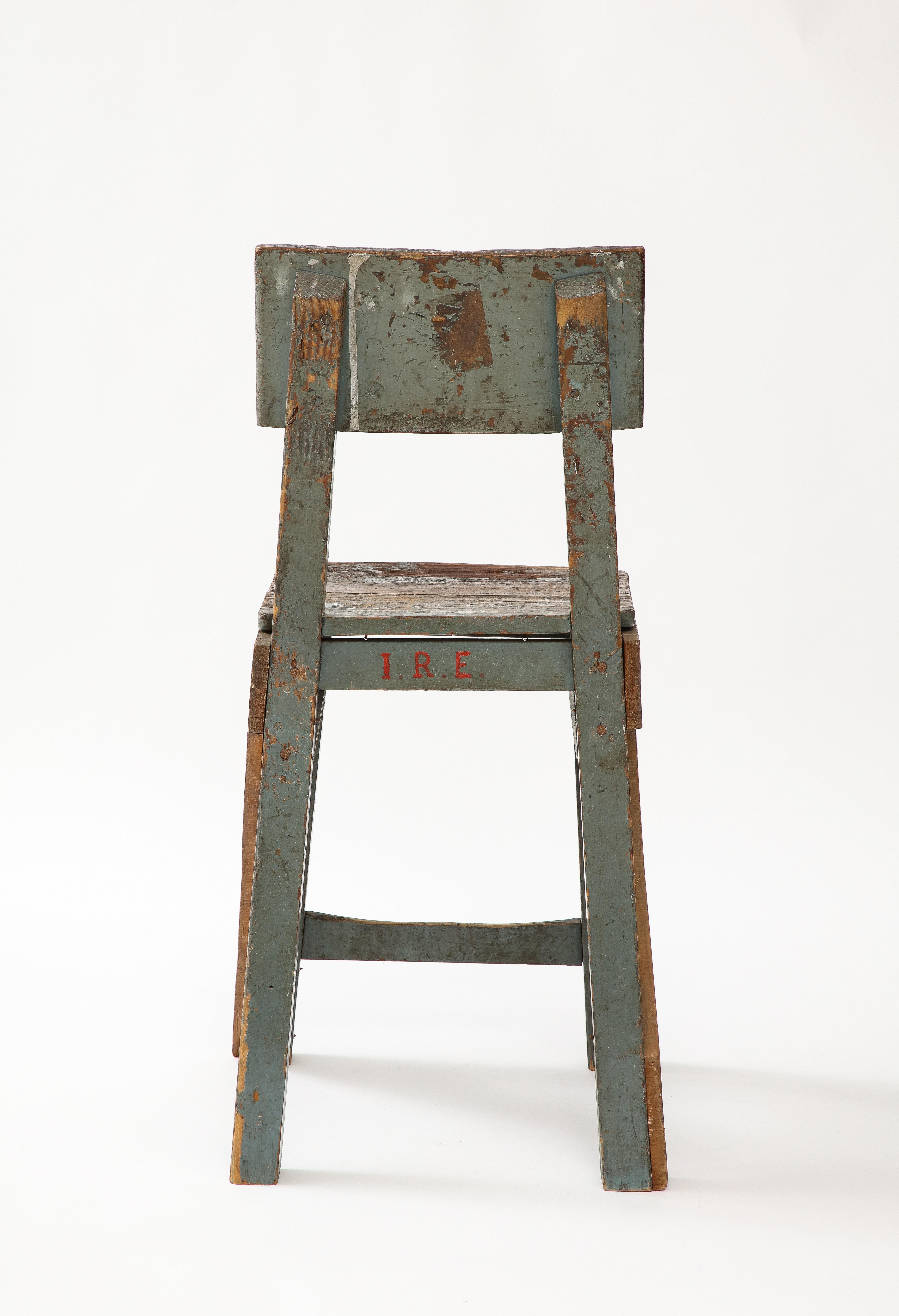 Français Chaise d'artiste primitive française, c. 1950 en vente
