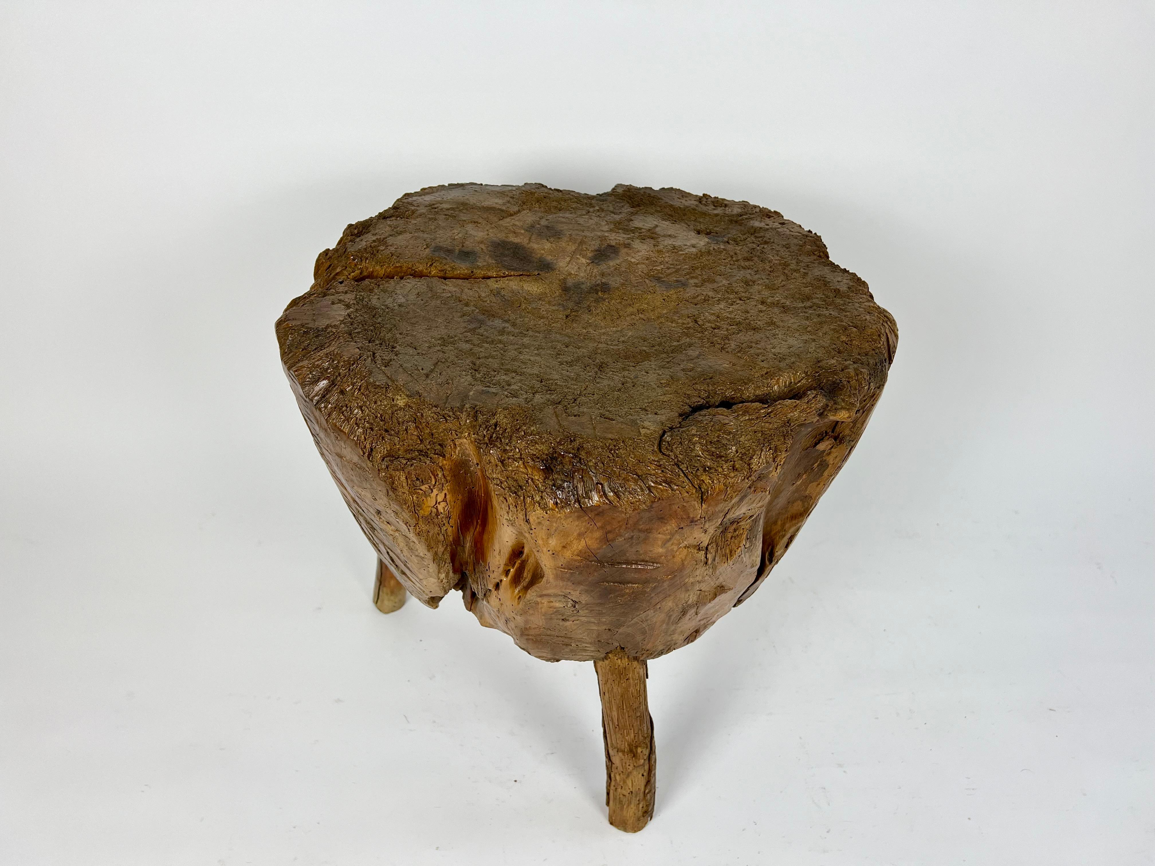 French primitive brutalist chopping block side table, early 20th century For Sale 6