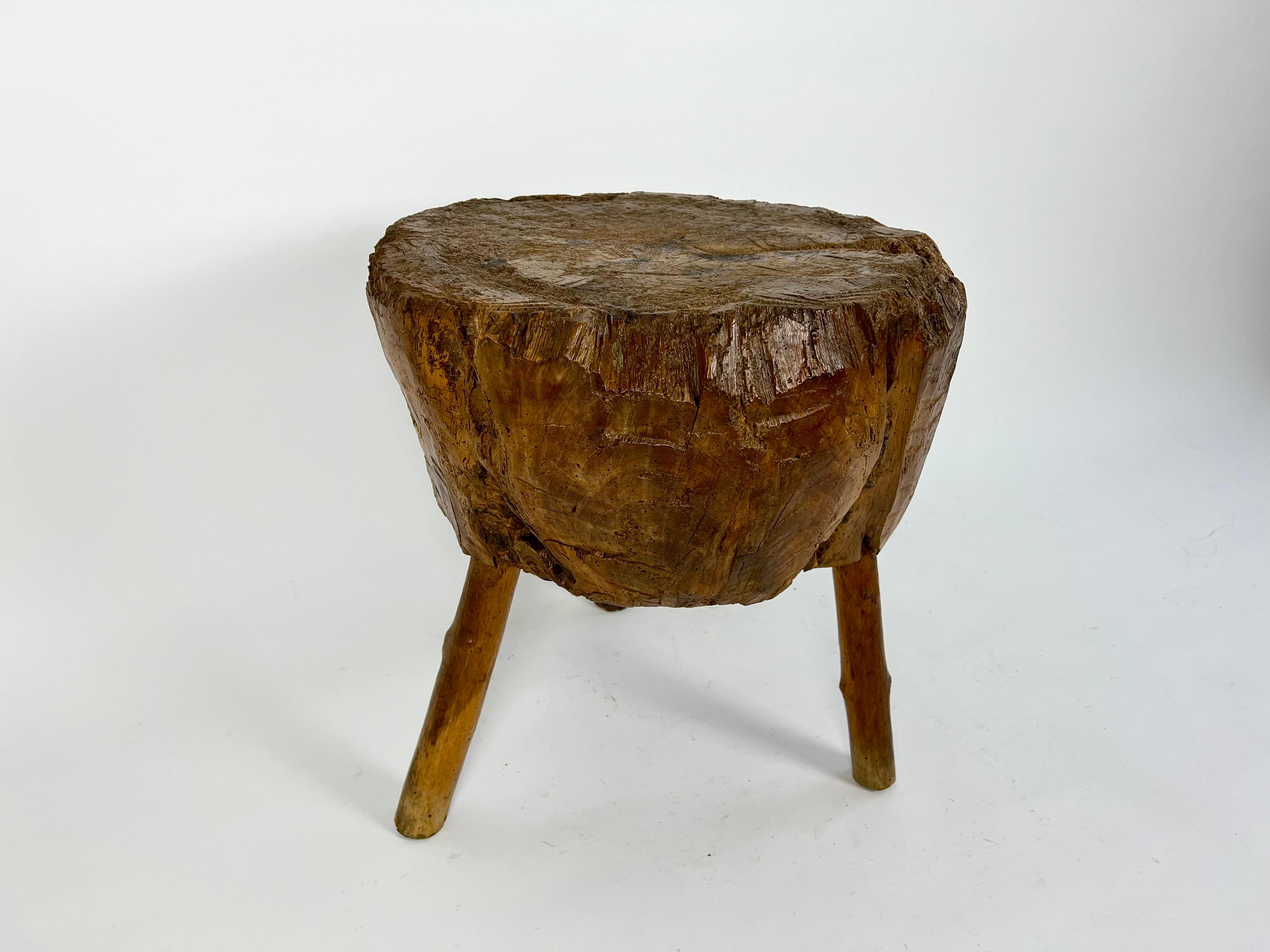French primitive brutalist chopping block side table, early 20th century For Sale 7