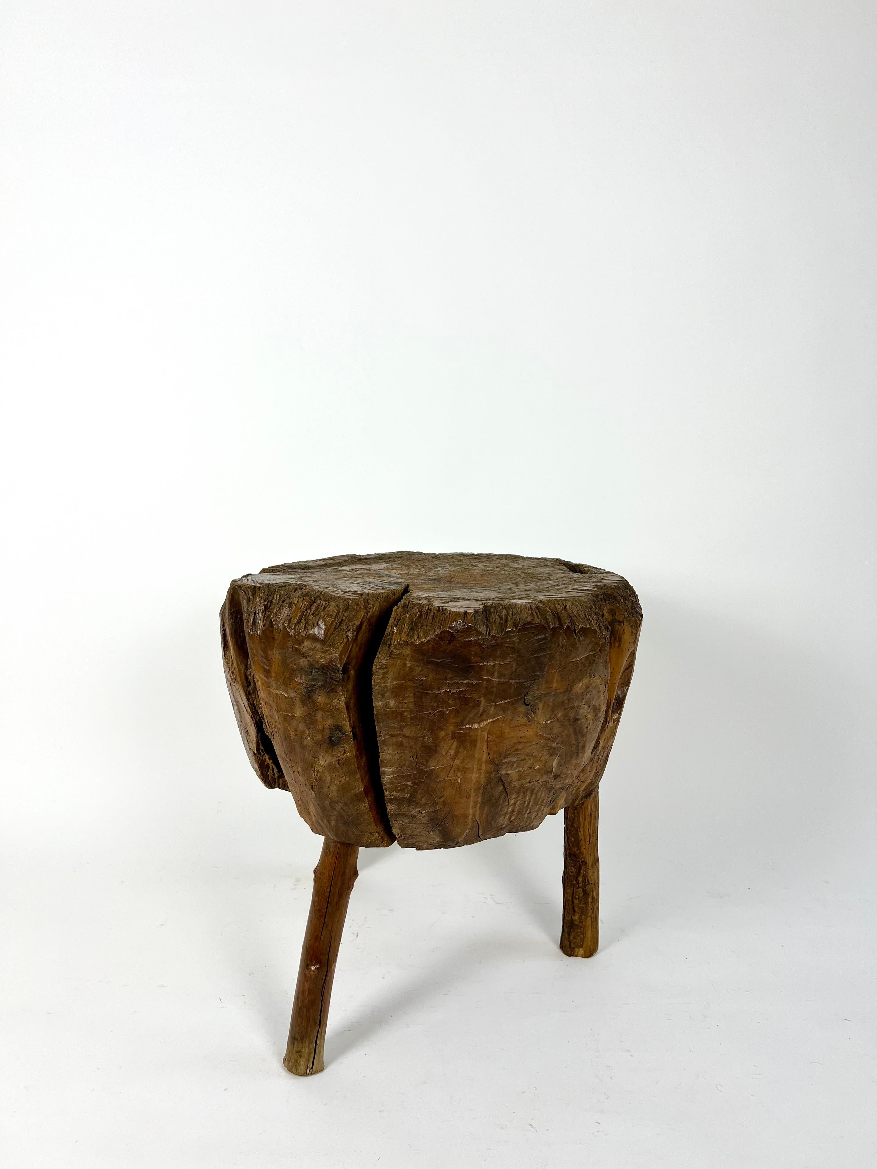 French primitive brutalist chopping block side table, early 20th century For Sale 11