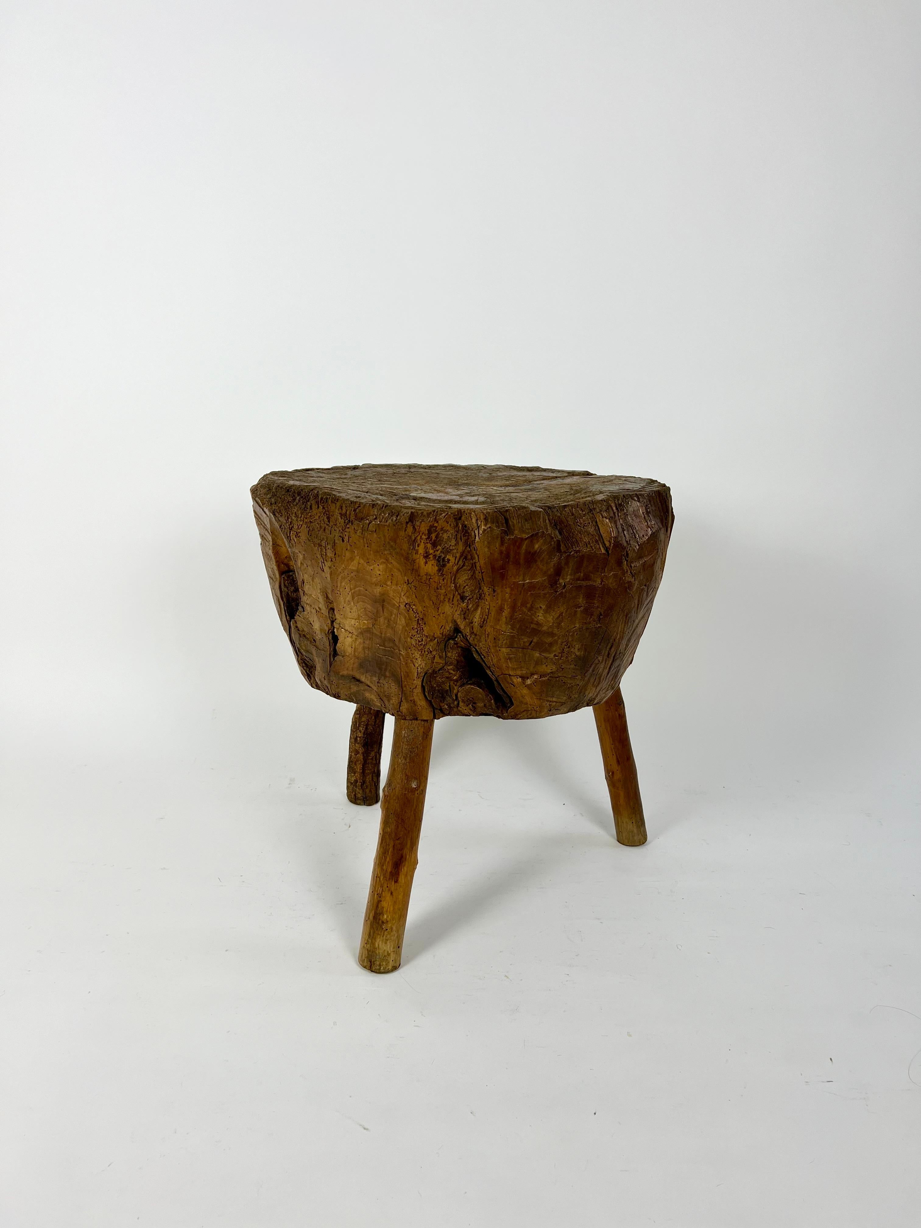French primitive brutalist chopping block side table, early 20th century For Sale 12