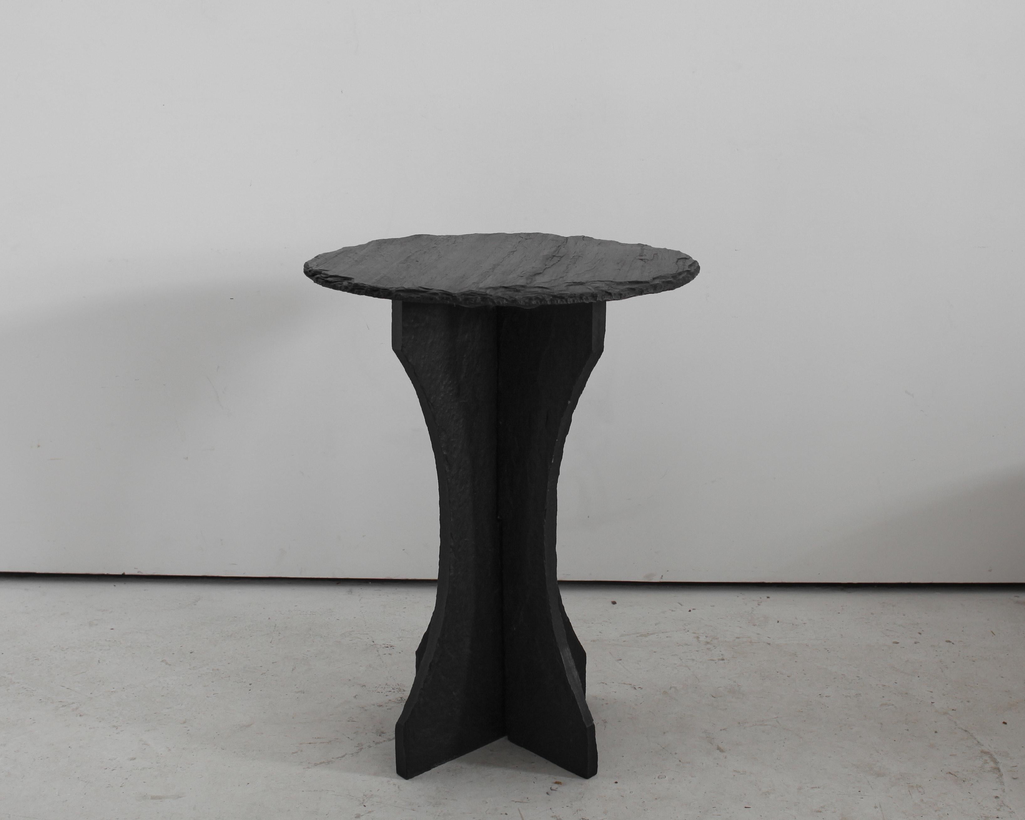 French Primitive Round Blackened Slate Table In Good Condition For Sale In London, GB