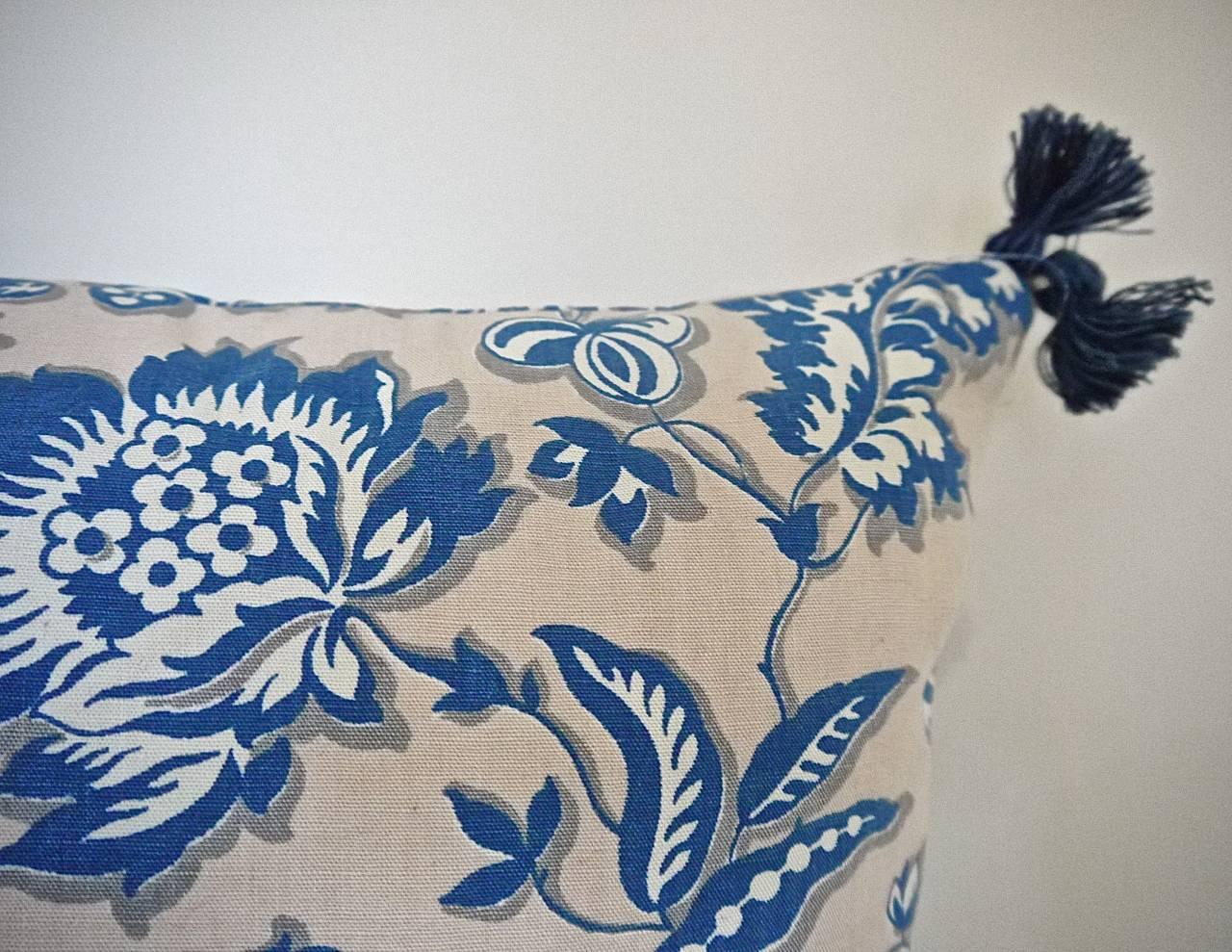 French Printed Cotton Blue and White Floral Pillow, circa 1930s For Sale 1