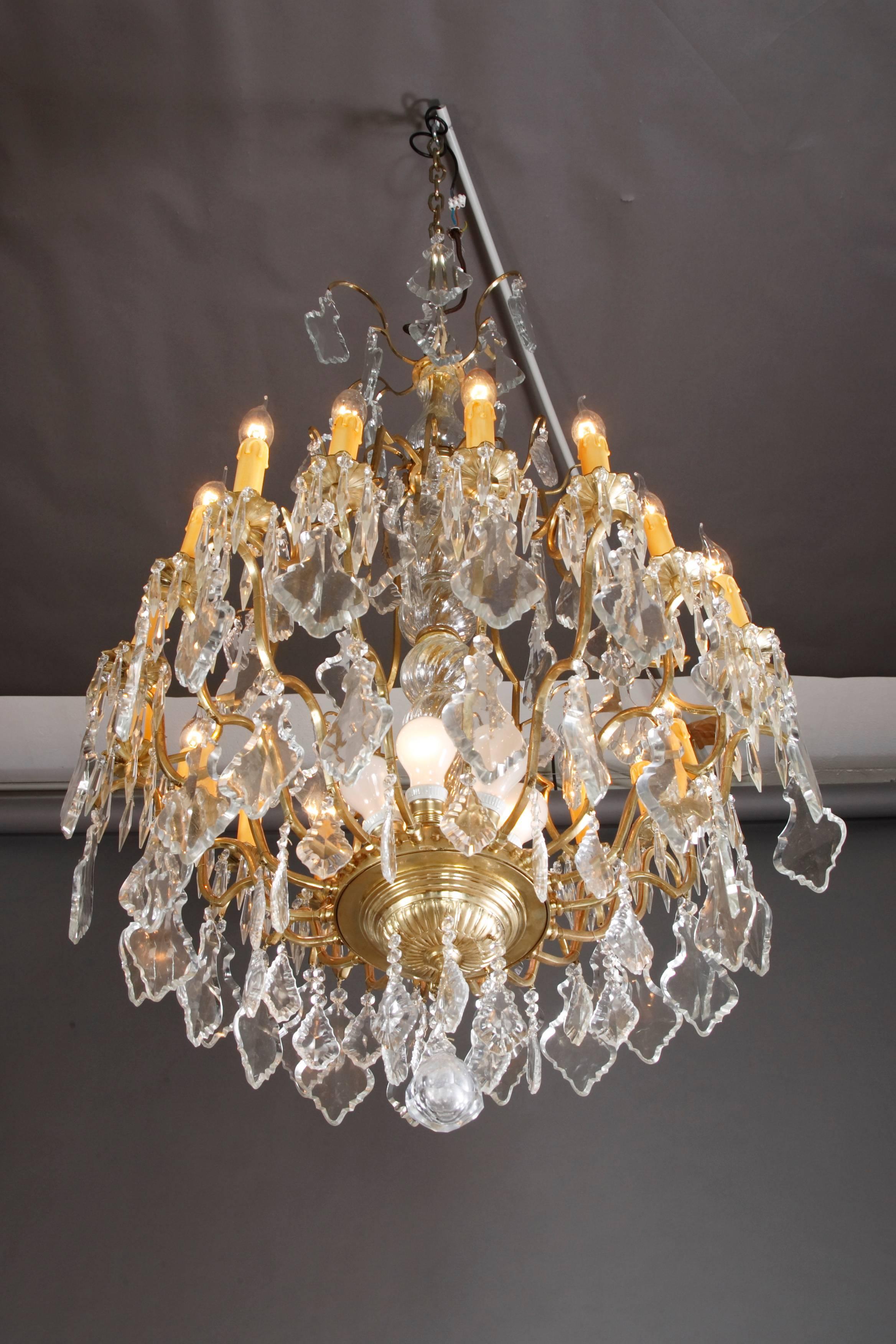 French Prisms Chandelier in the antique Louis Quinze Baroque Style Brass glazed For Sale 4