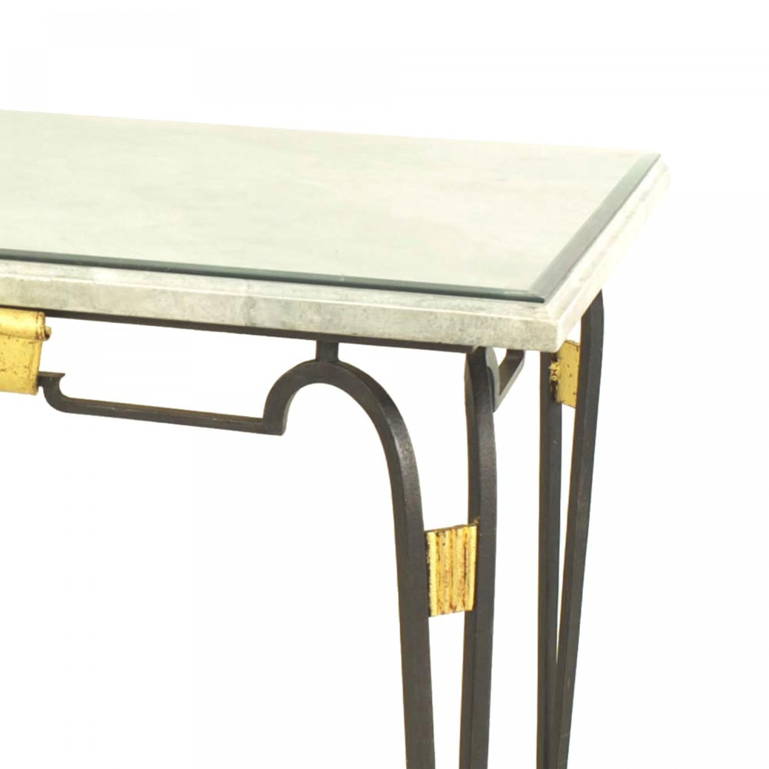 Mesa de juego francesa con tablero de travertino y hierro Prou Pintado a mano en venta