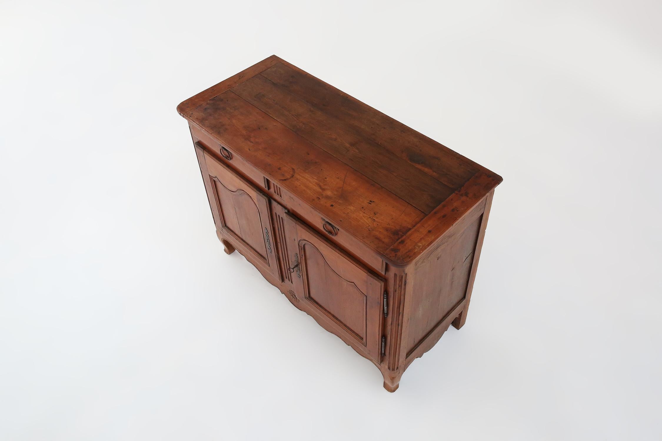 Early 19th Century French provencal 19th century cabinet For Sale