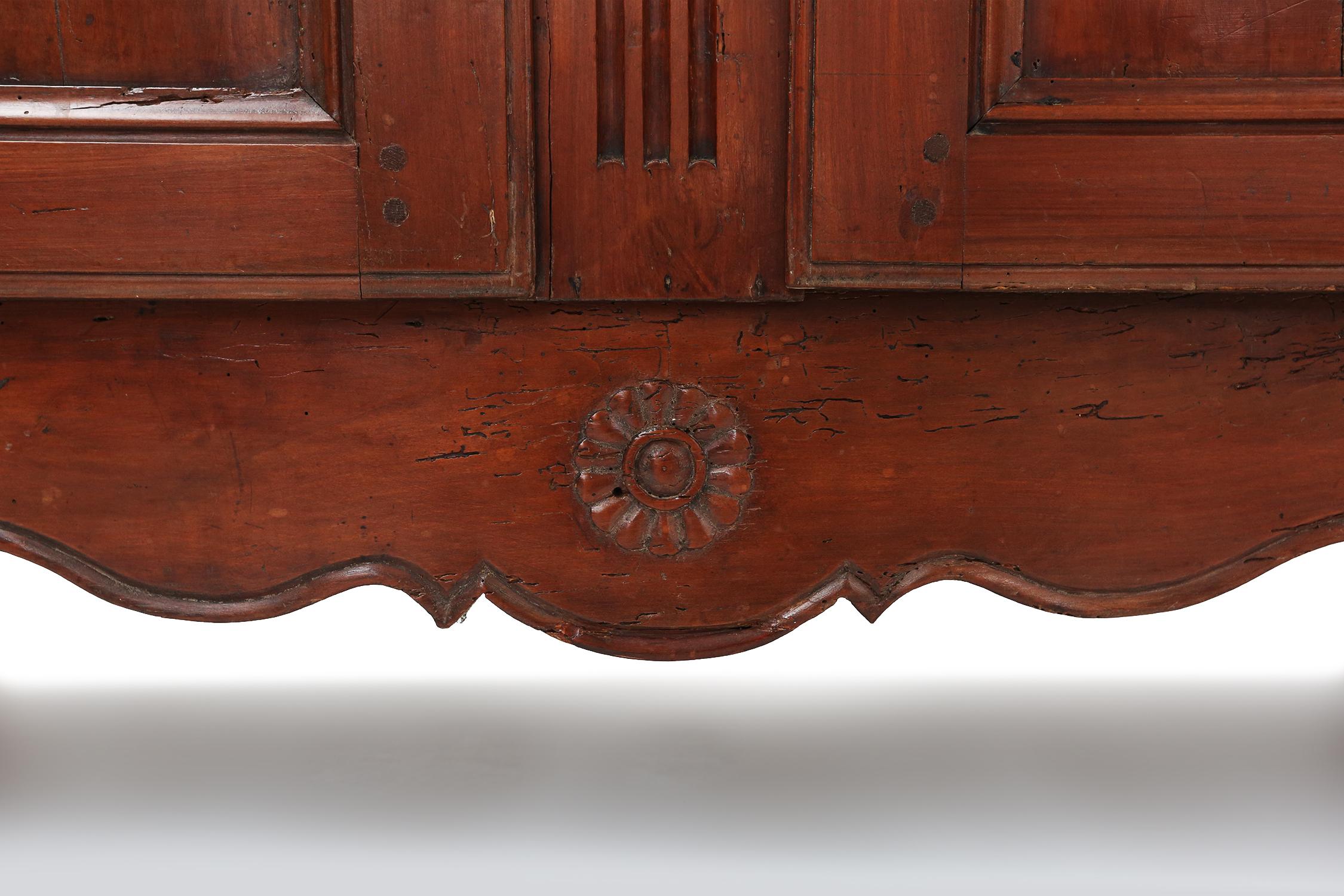 Credenza francese provenzale del XIX secolo in vendita 3