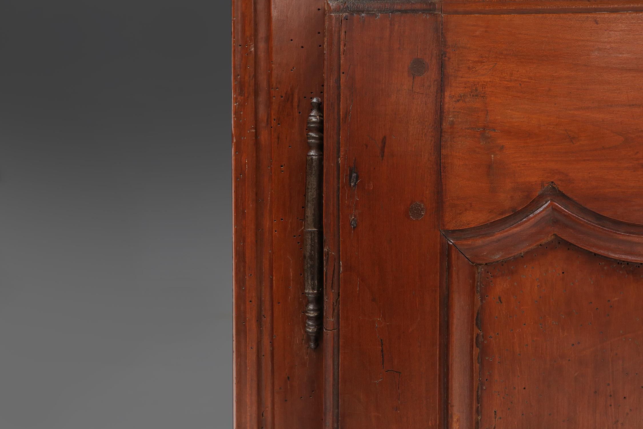 Noce Credenza francese provenzale del XIX secolo in vendita