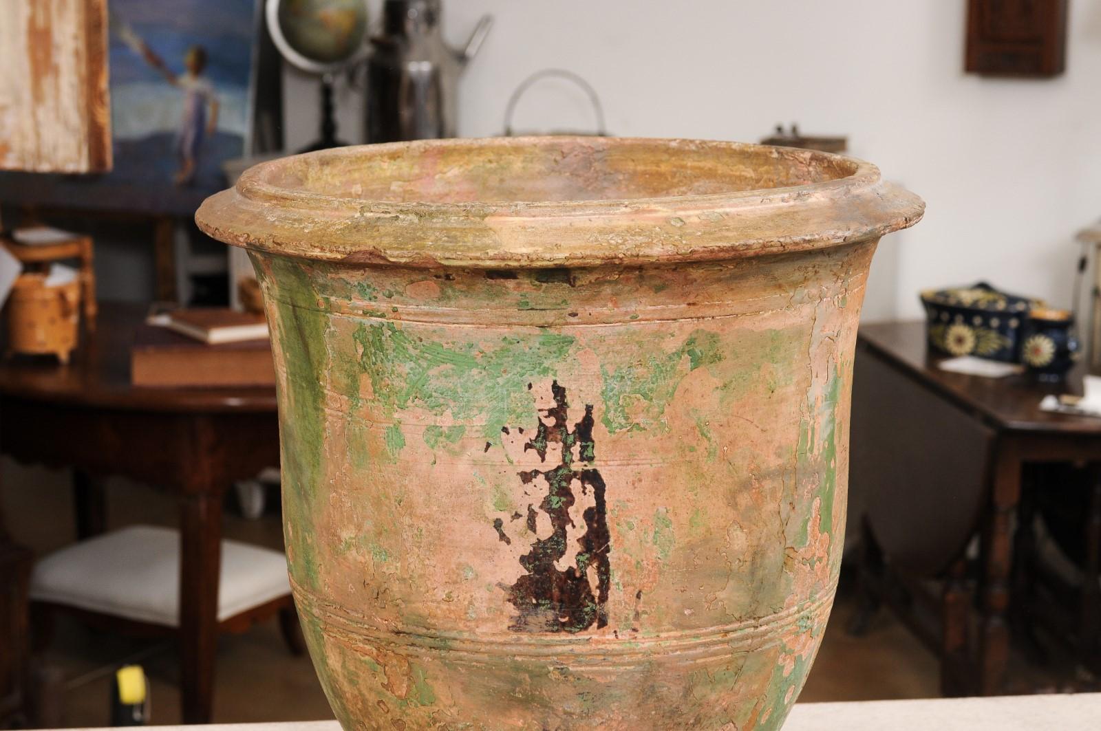 French Provençal Early 19th Century Anduze Vase with Hints of Green and Brown In Good Condition For Sale In Atlanta, GA