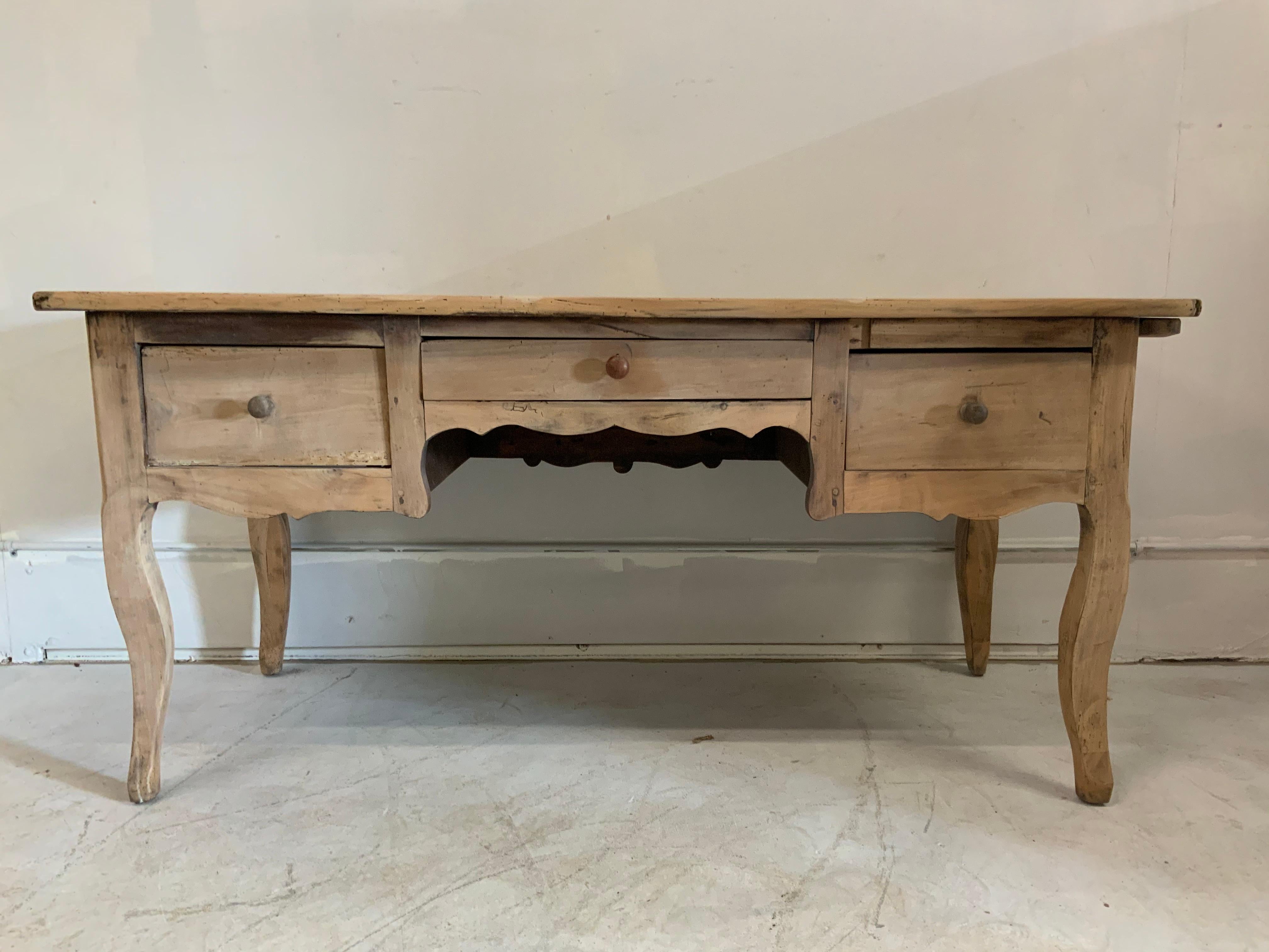 French farm kitchen table Provincial style, with on side extension (was made to cut the baguette bread). This table in walnut wood has 3 drawers on one side. And comes from the South of France. Extension size: 16