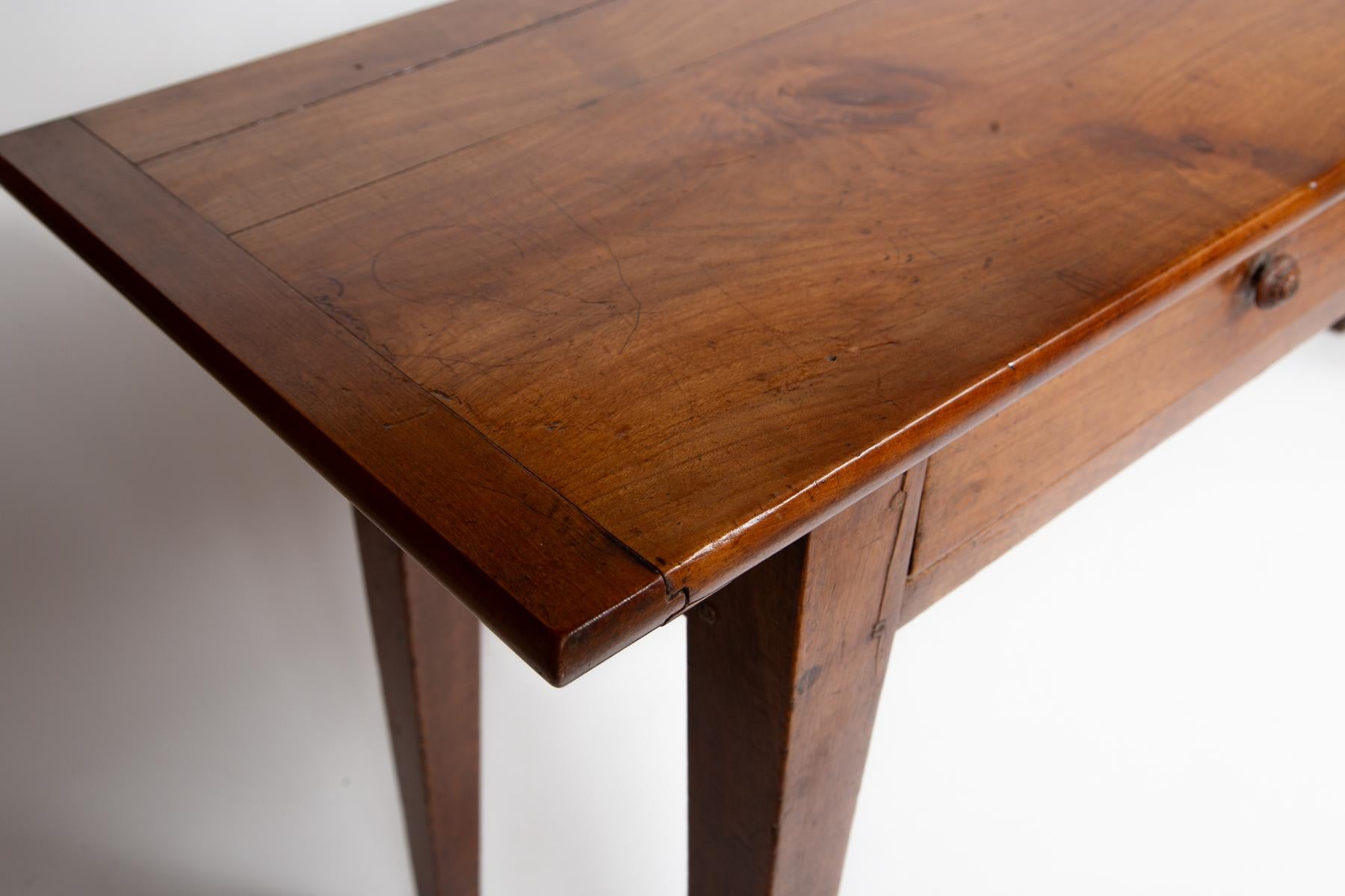 French Provencal Serving Table, early 20th Century For Sale 1