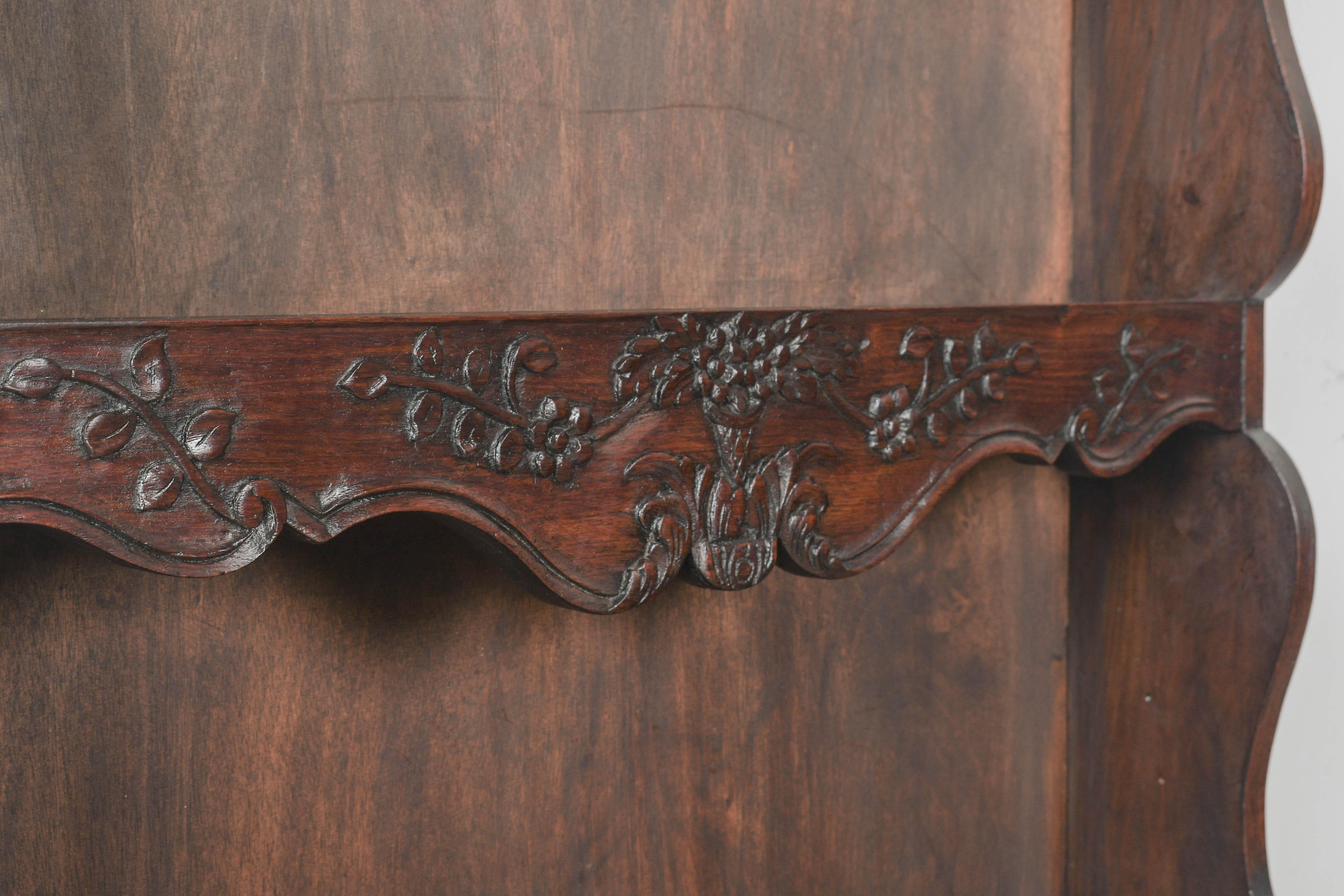 French Provençal Shelf or Plate Rack For Sale 3