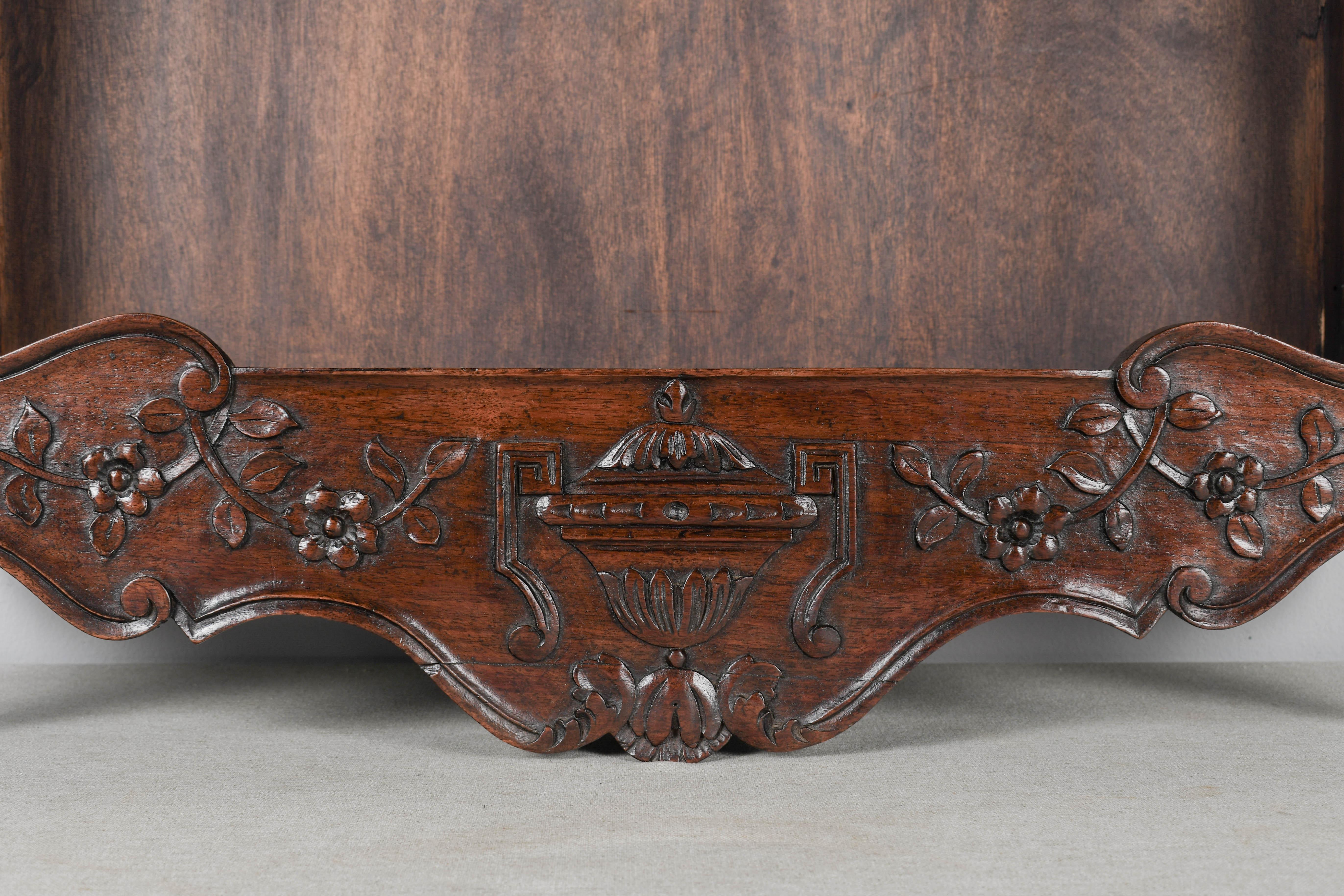 French Provençal Shelf or Plate Rack For Sale 6
