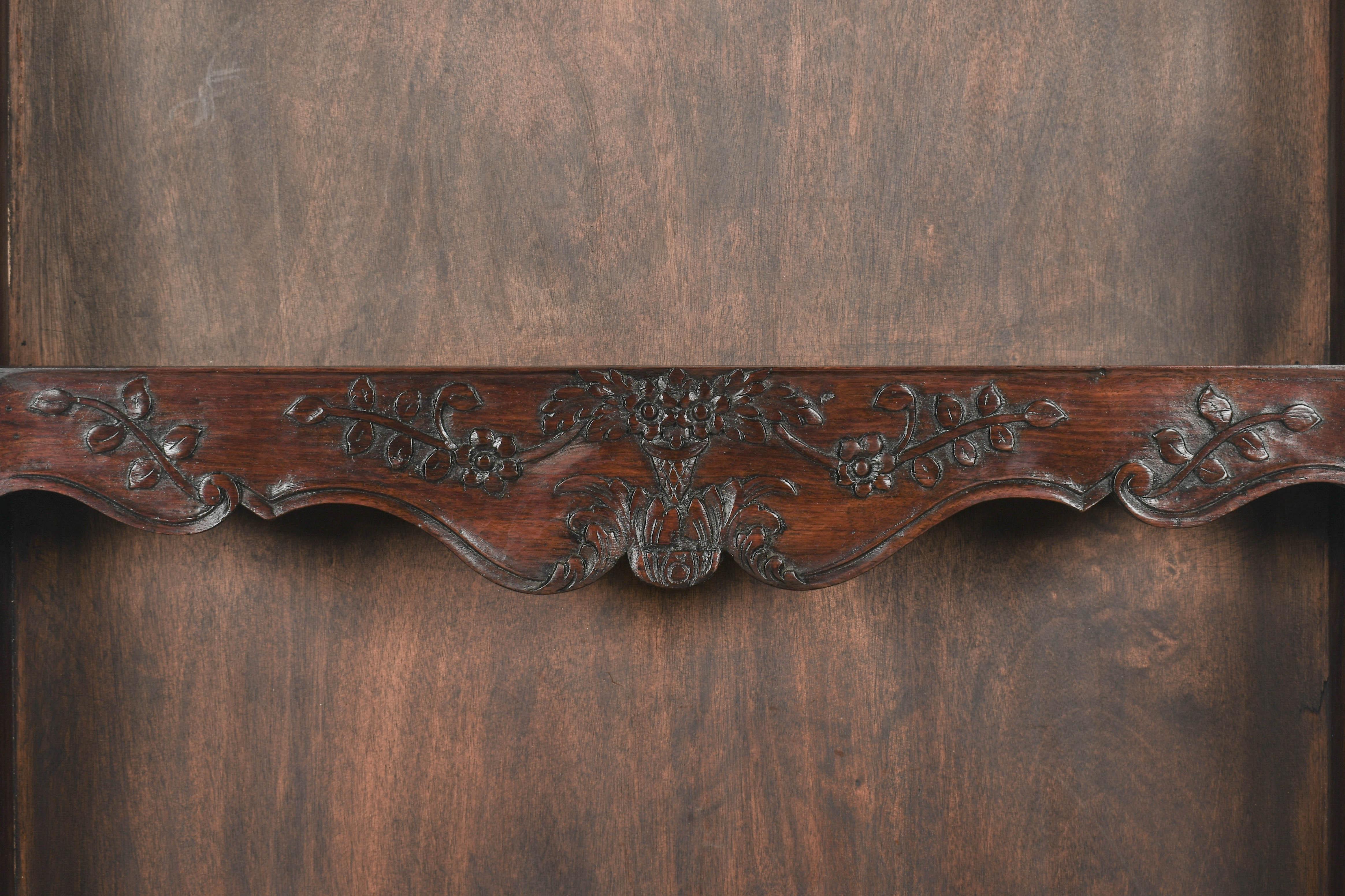 French Provençal Shelf or Plate Rack For Sale 2