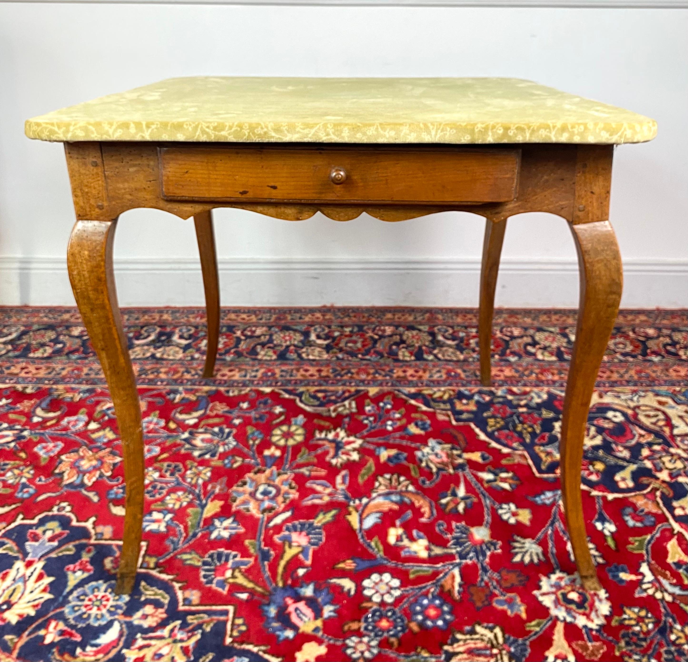 Velvet French Provençal table / small desk / game table- Louis XV period - France XVIII For Sale