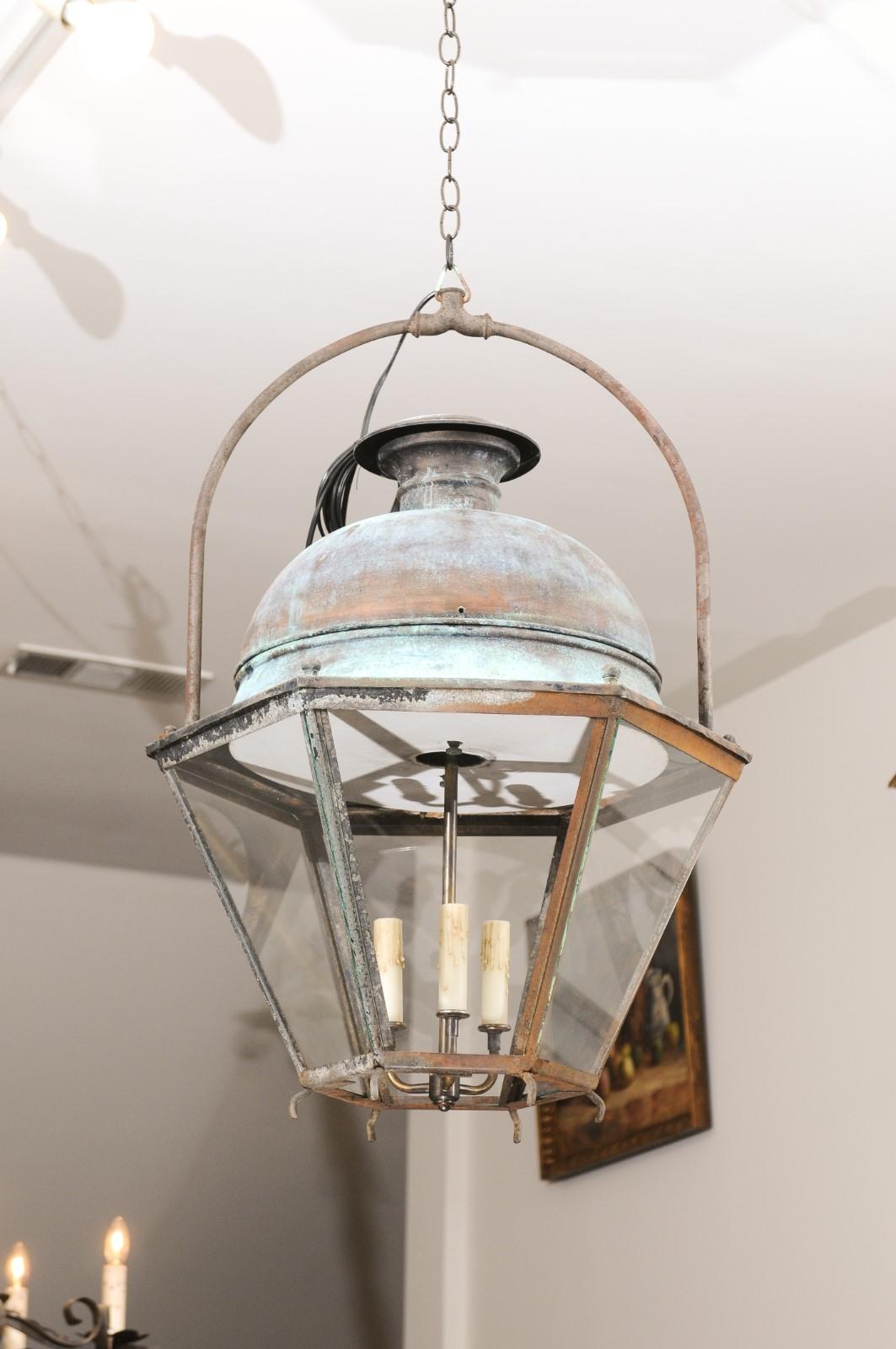 French Provençal Turn of the Century 1900s Copper and Iron Hexagonal Lantern In Good Condition In Atlanta, GA