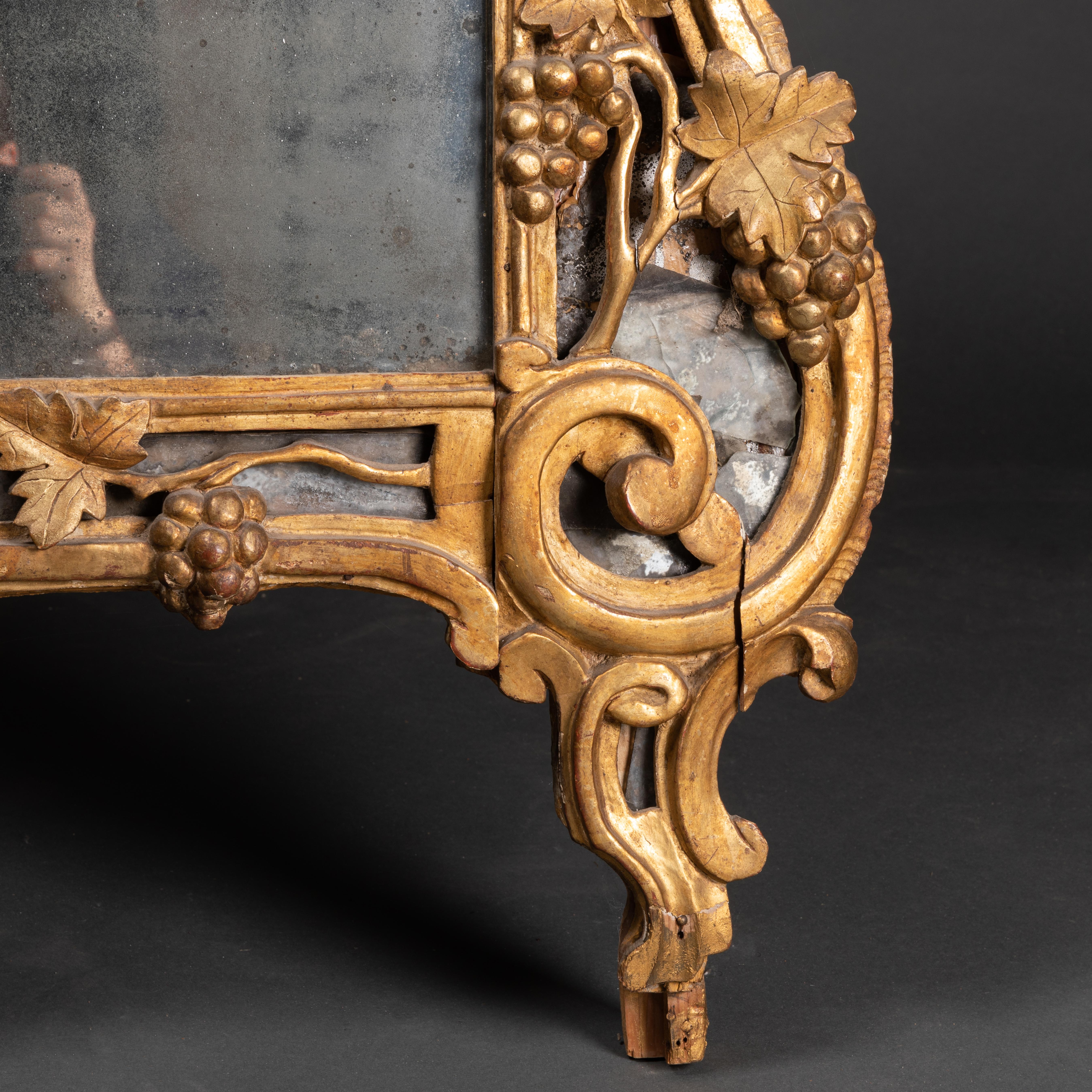 French Provincial 18th Century Mirror In Fair Condition For Sale In Paris, FR