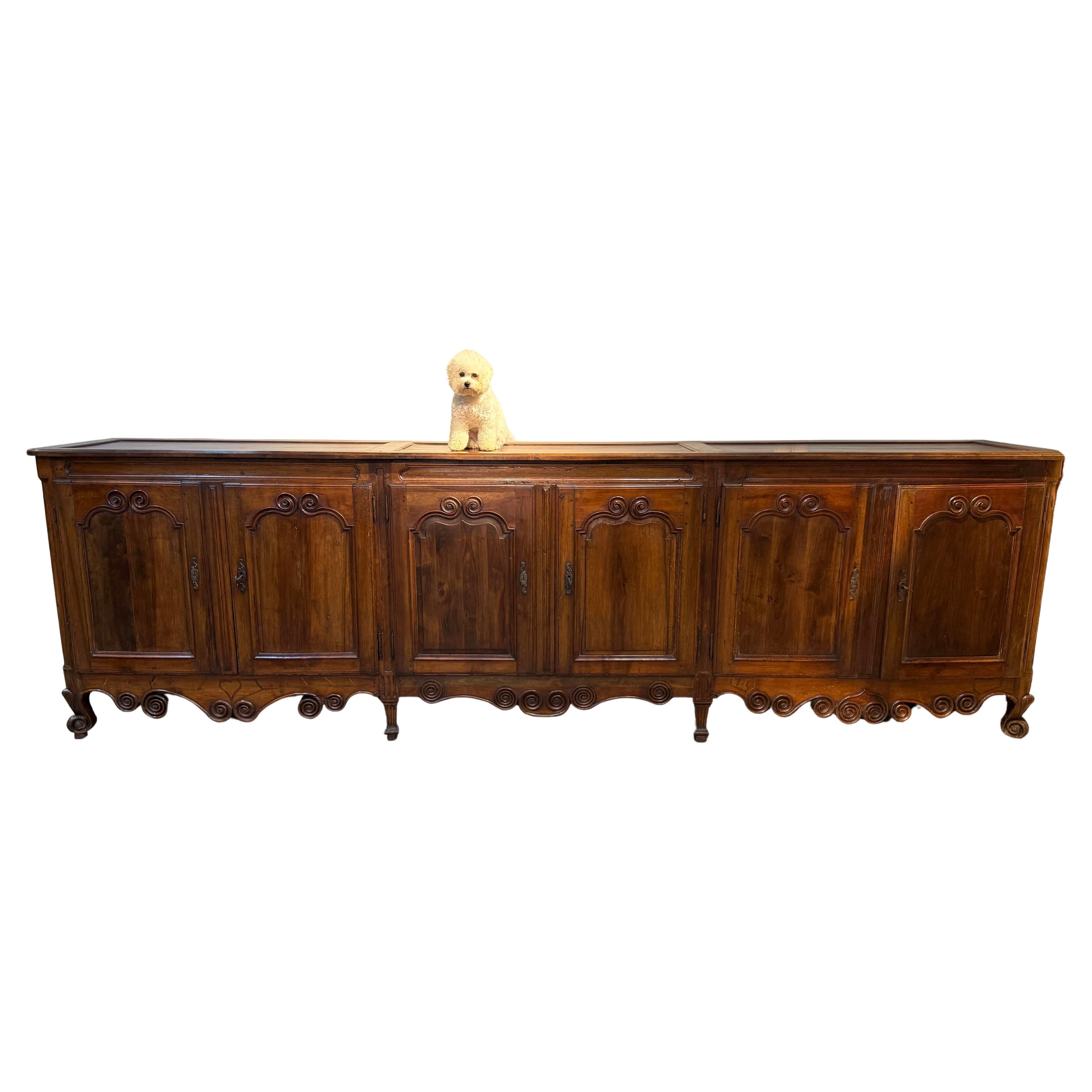 Buffet provinciale francese del XIX secolo in stile Grand Louis XV