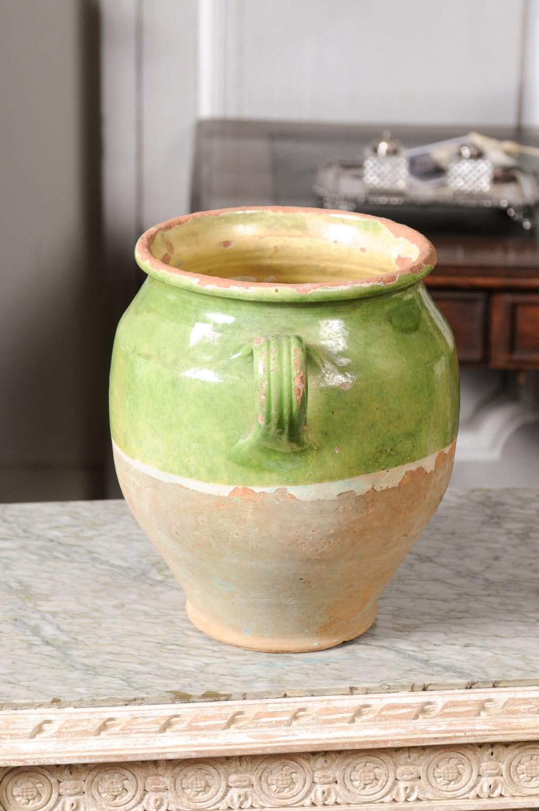 French Provincial 19th Century Green Glazed Confit Pot with Lateral Handles 2