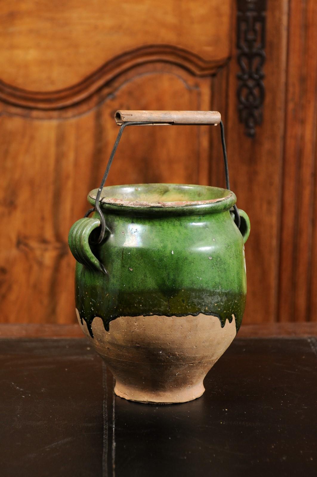 French Provincial 19th Century Green Glazed Confit Pot with Wooden Handle 6