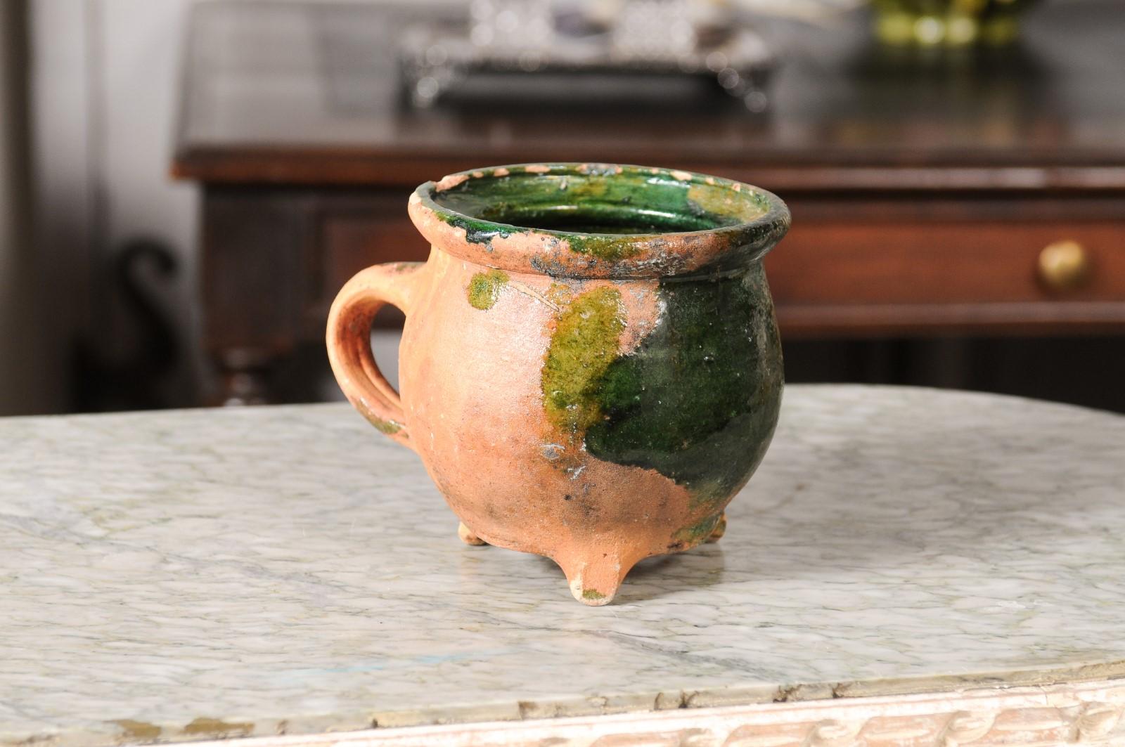 French Provincial 19th Century Green Glazed Pottery with Tripod Base and Handle In Good Condition For Sale In Atlanta, GA