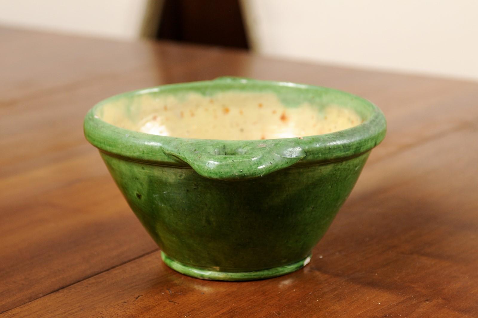 French Provincial 19th Century Pottery Bowl with Green Glaze and Side Handles 3