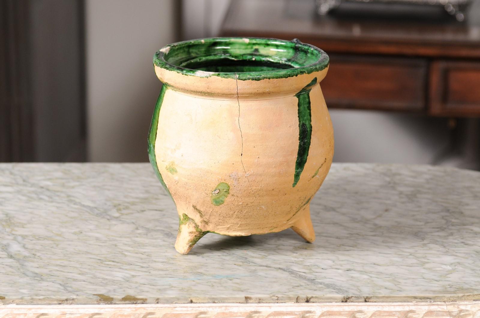 French Provincial 19th Century Pottery Cooking Pot with Partial Green Glaze For Sale 5