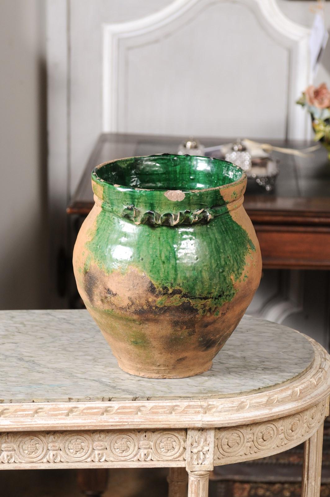 Poterie provinciale française du 19ème siècle avec glaçure verte et poignée arrière 1