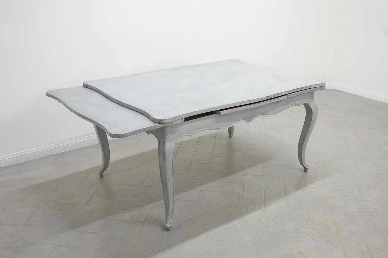 Early 1900s French Provincial Pale Grey Dining Table For Sale 1