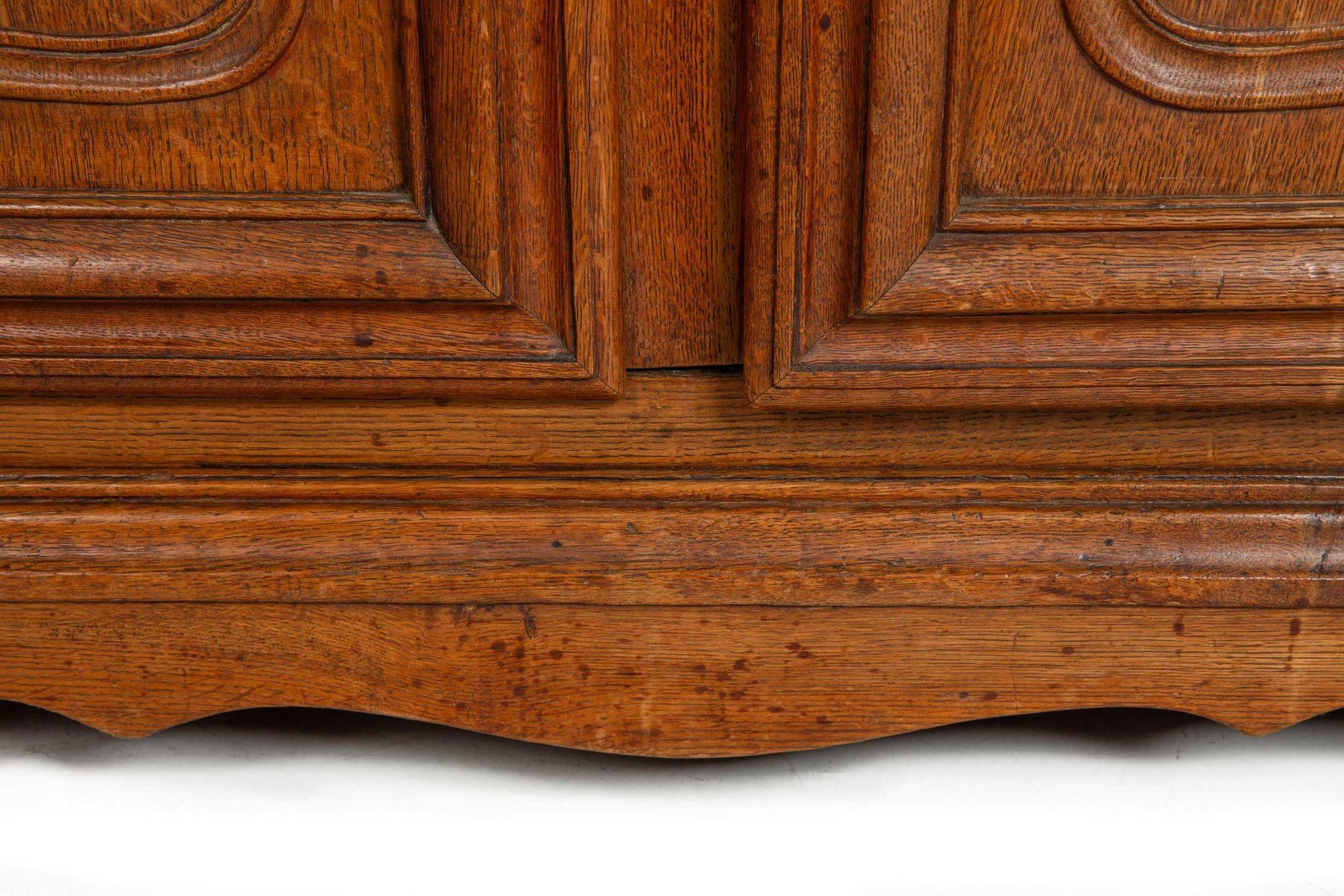 French Provincial Antique Oak and Marble Buffet Sideboard Cabinet ca. 1880 For Sale 12