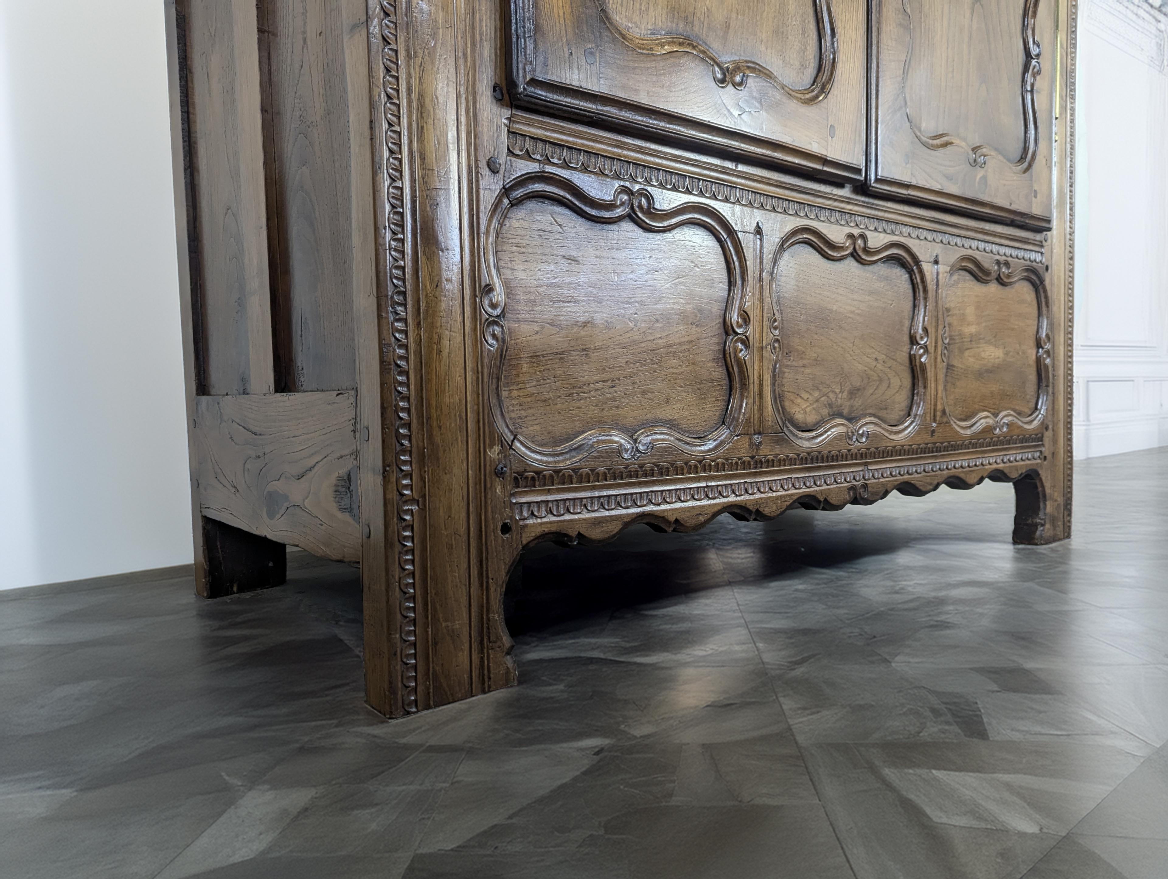 Armoire provinciale francese  Datato 1883  Walnut Wood  Francia in vendita 2