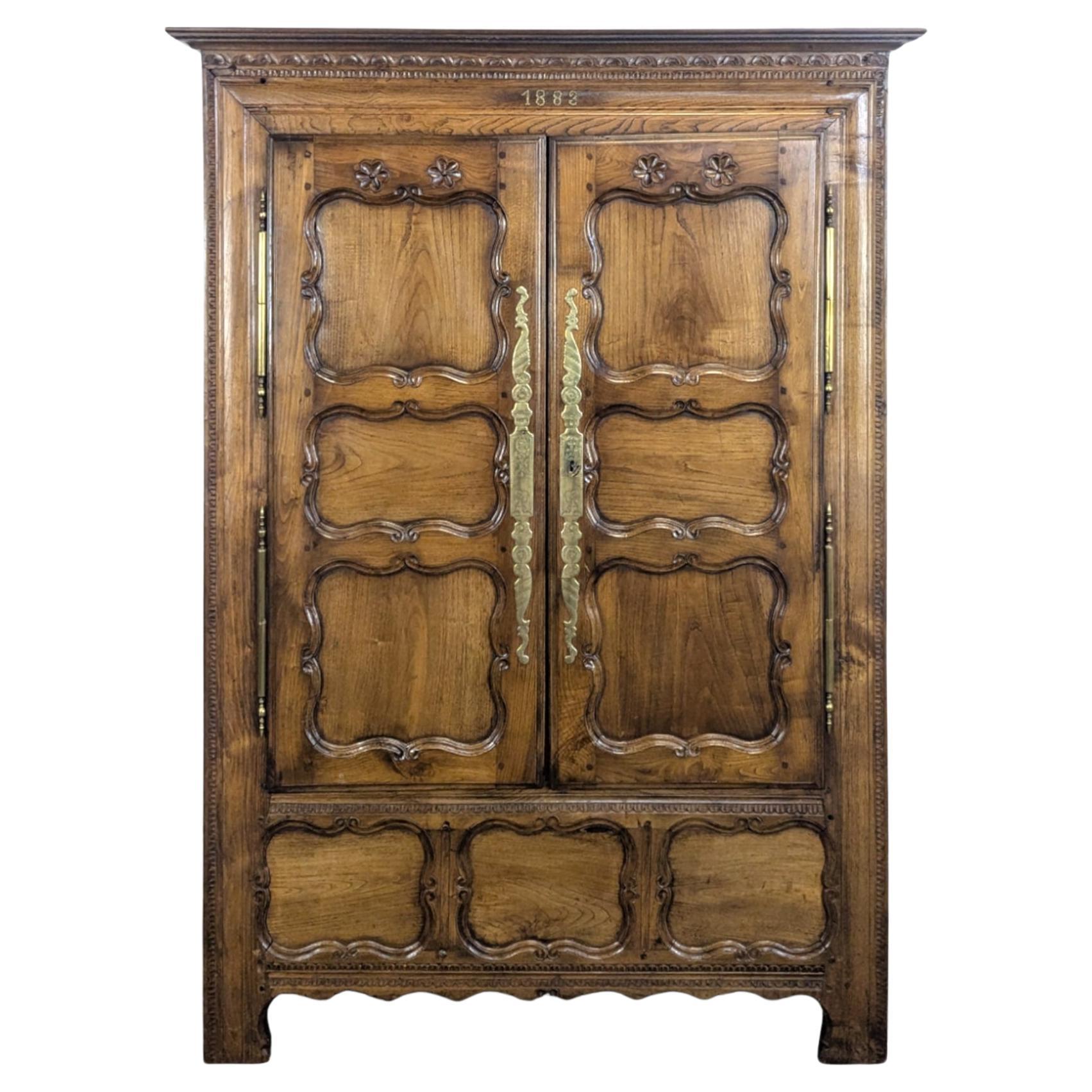 Armoire provinciale francese  Datato 1883  Walnut Wood  Francia
