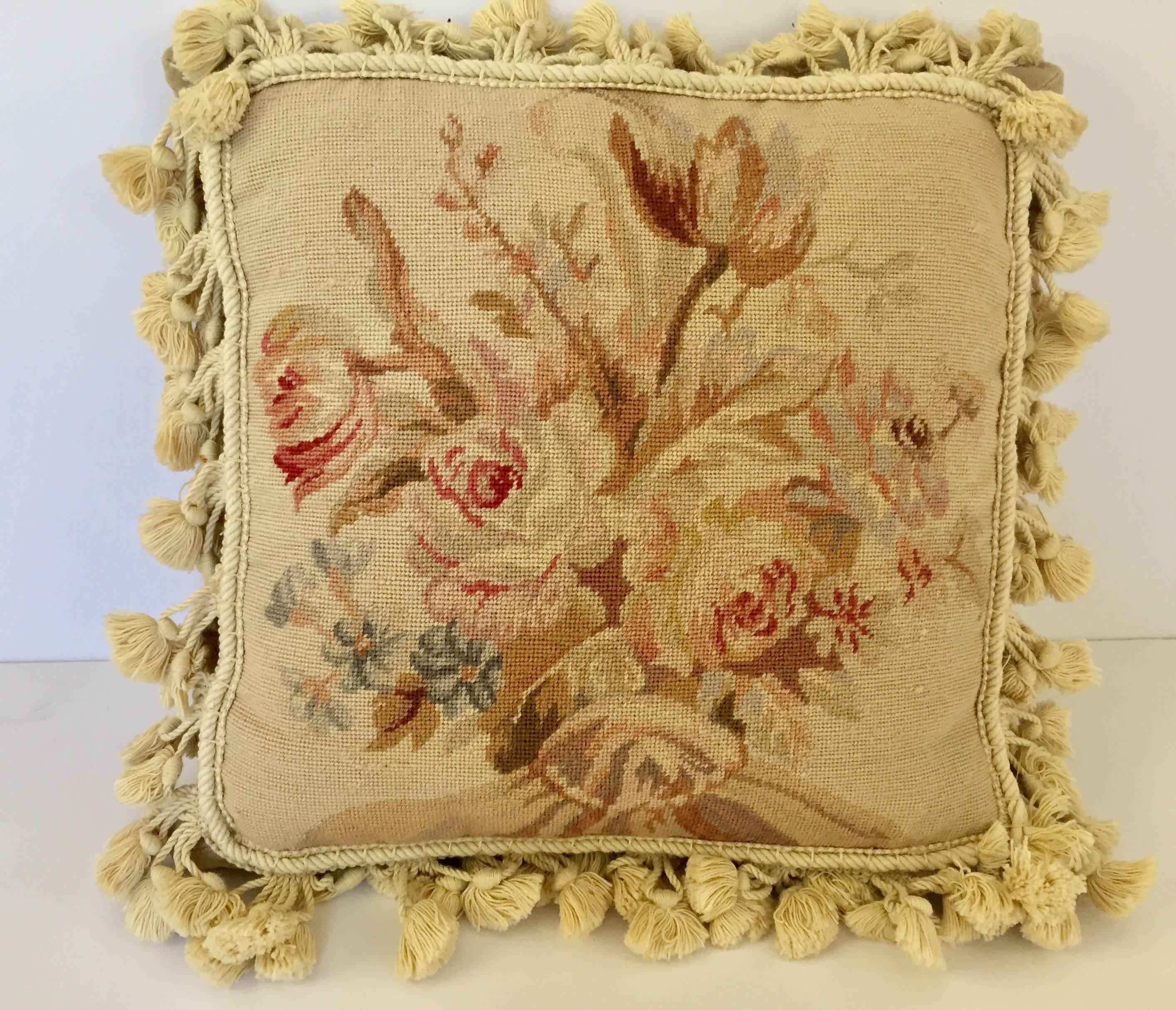 French Provincial Aubusson Style Throw Pillow In Good Condition In North Hollywood, CA