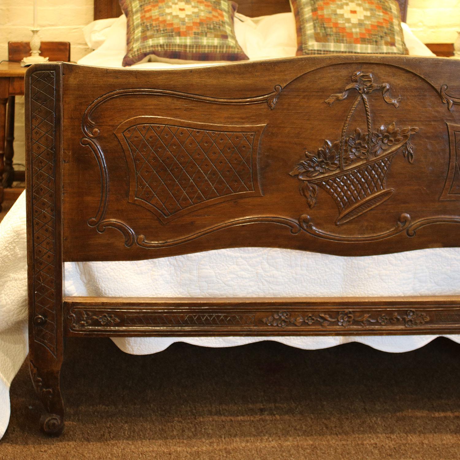 Carved French Provincial Bed, WD25