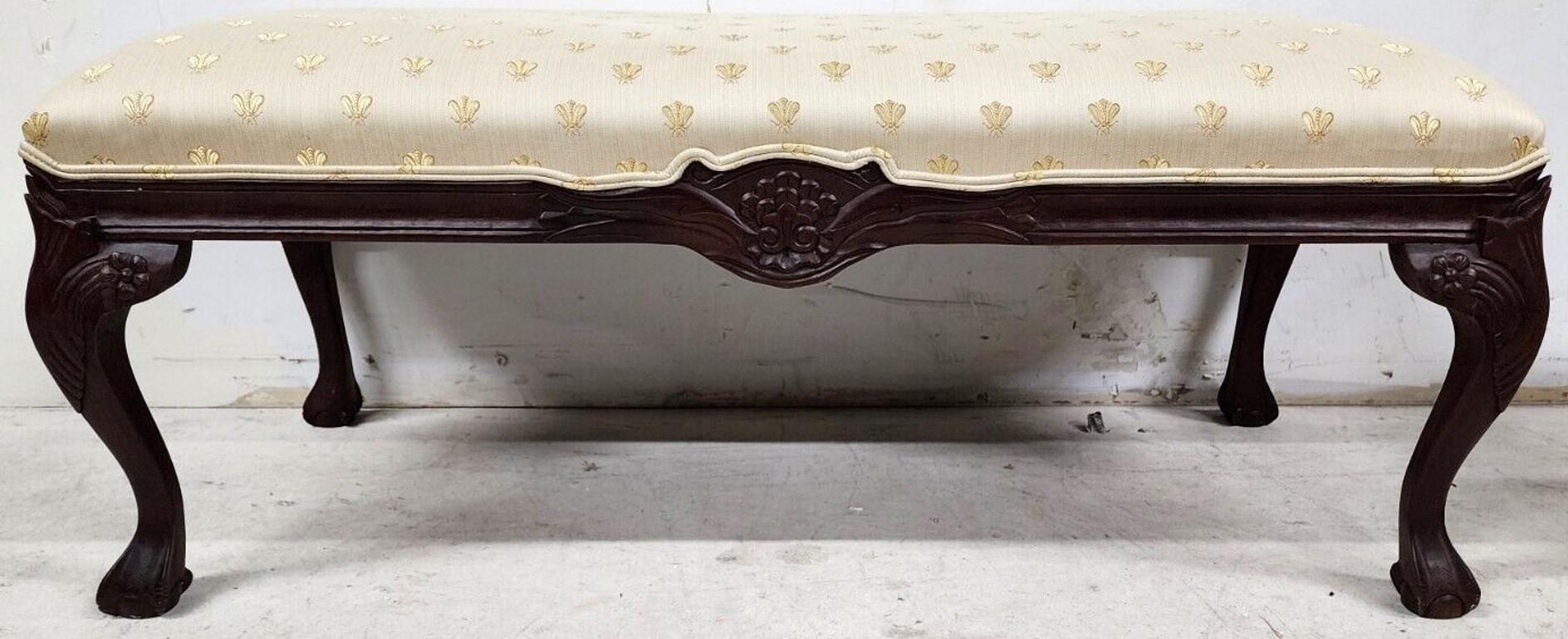 Offering One Of Our Recent Palm Beach Estate Fine Furniture Acquisitions Of A French Provincial Louis XV Bench with Carved Ball and Claw feet and Woven Bees Fabric by ANDRE ORIGINALS
The Bees are woven into the satin cotton fabric. It is not a