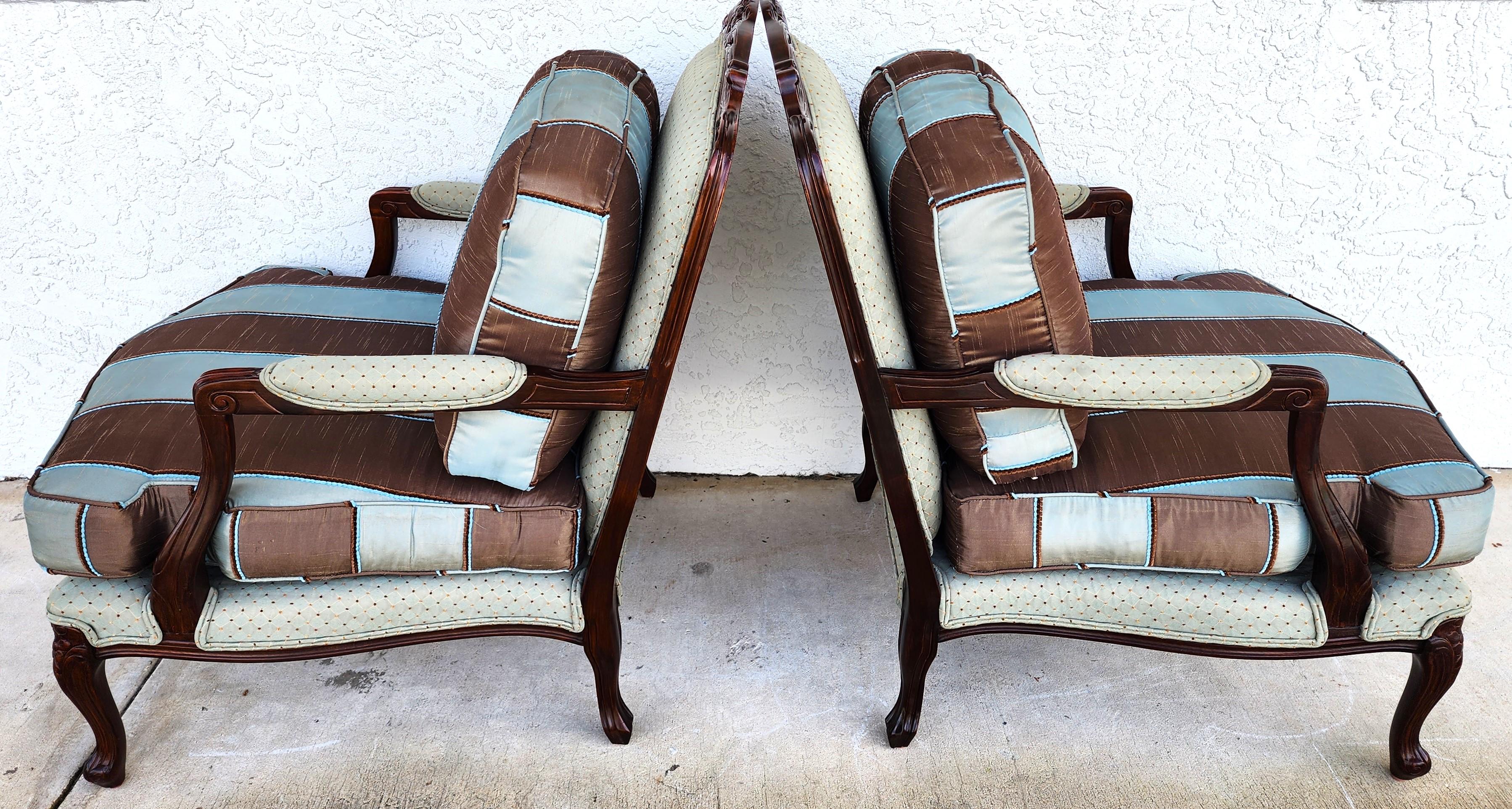 French Provincial Bergere Lounge Chairs Louis XV Silk For Sale 14