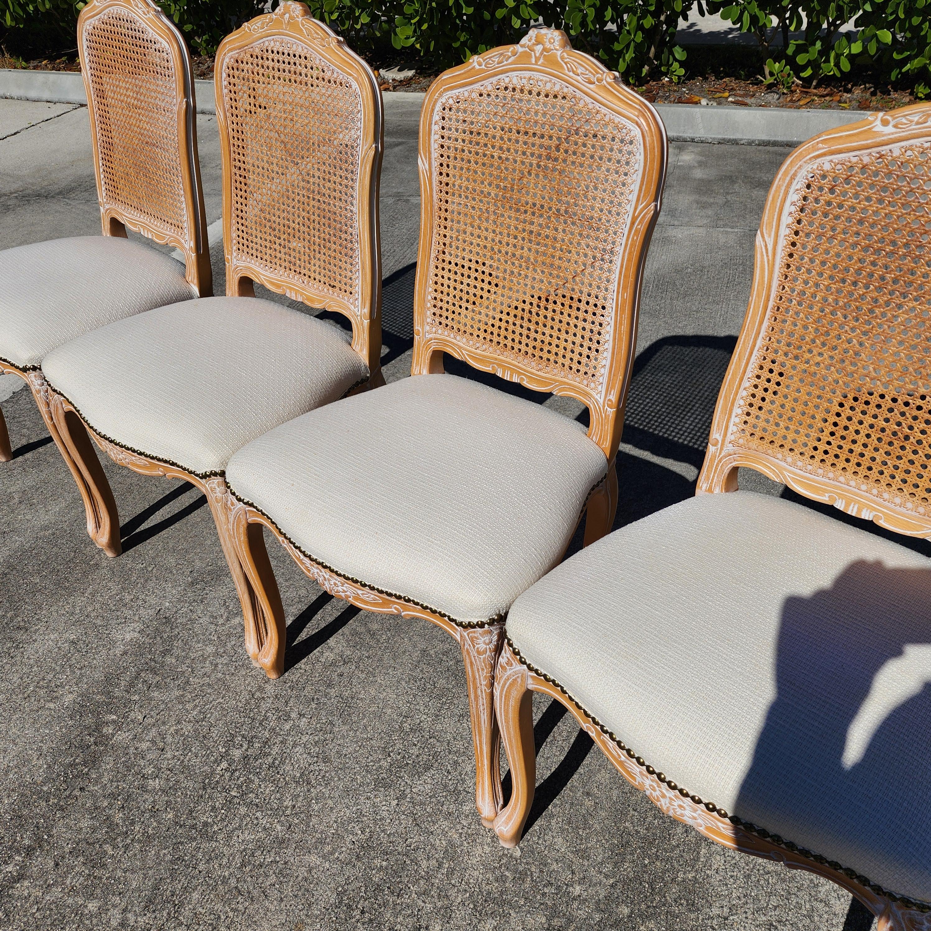 Cotone Sedie da pranzo provinciali francesi con canne Made in Italy, set da 4 in vendita