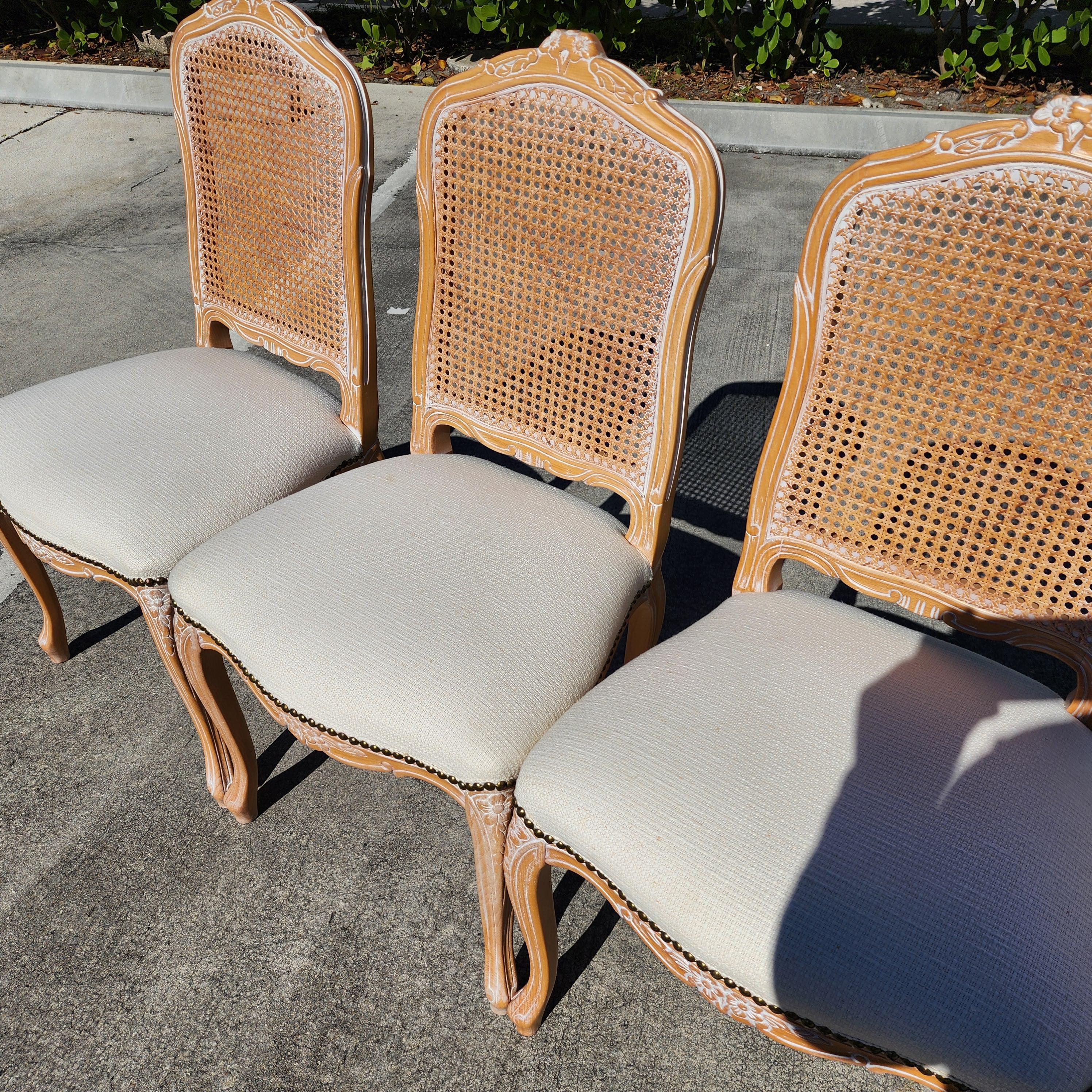 Sedie da pranzo provinciali francesi con canne Made in Italy, set da 4 in vendita 2