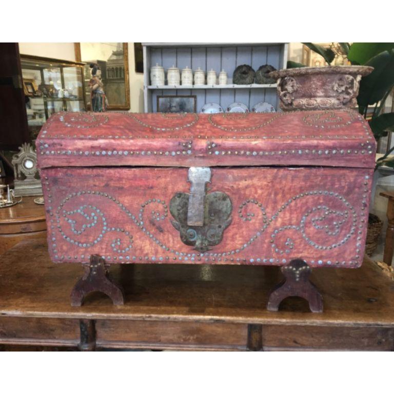 18th Century and Earlier French Provincial Dowry Chest, Toile De Jouy Lined, Early 19th-Late 18th Century