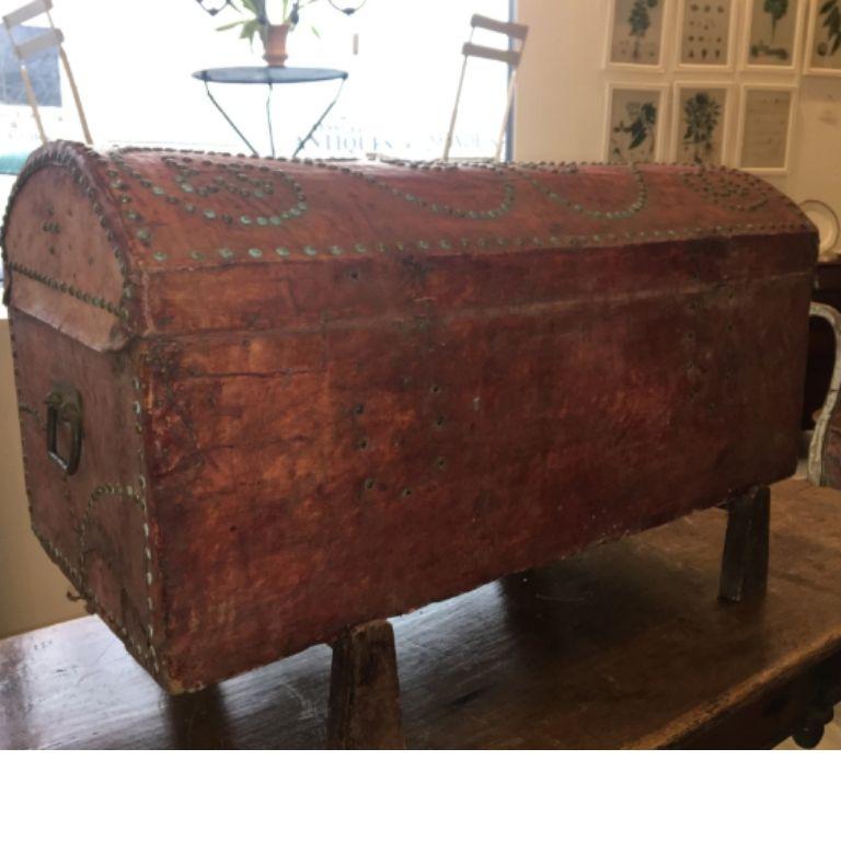 French Provincial Dowry Chest, Toile De Jouy Lined, Early 19th-Late 18th Century 1